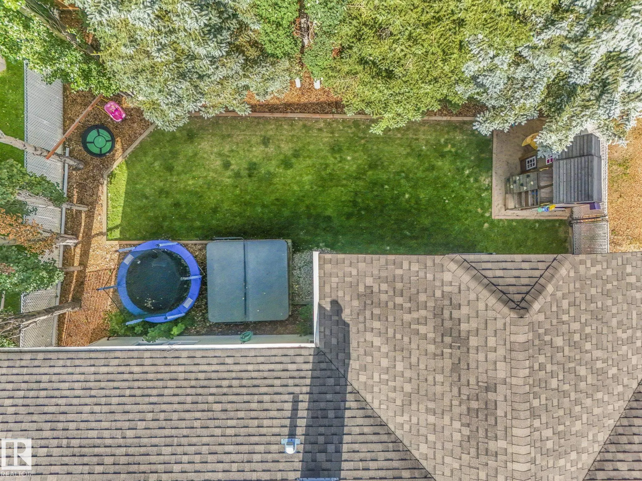138 Pipestone Manor