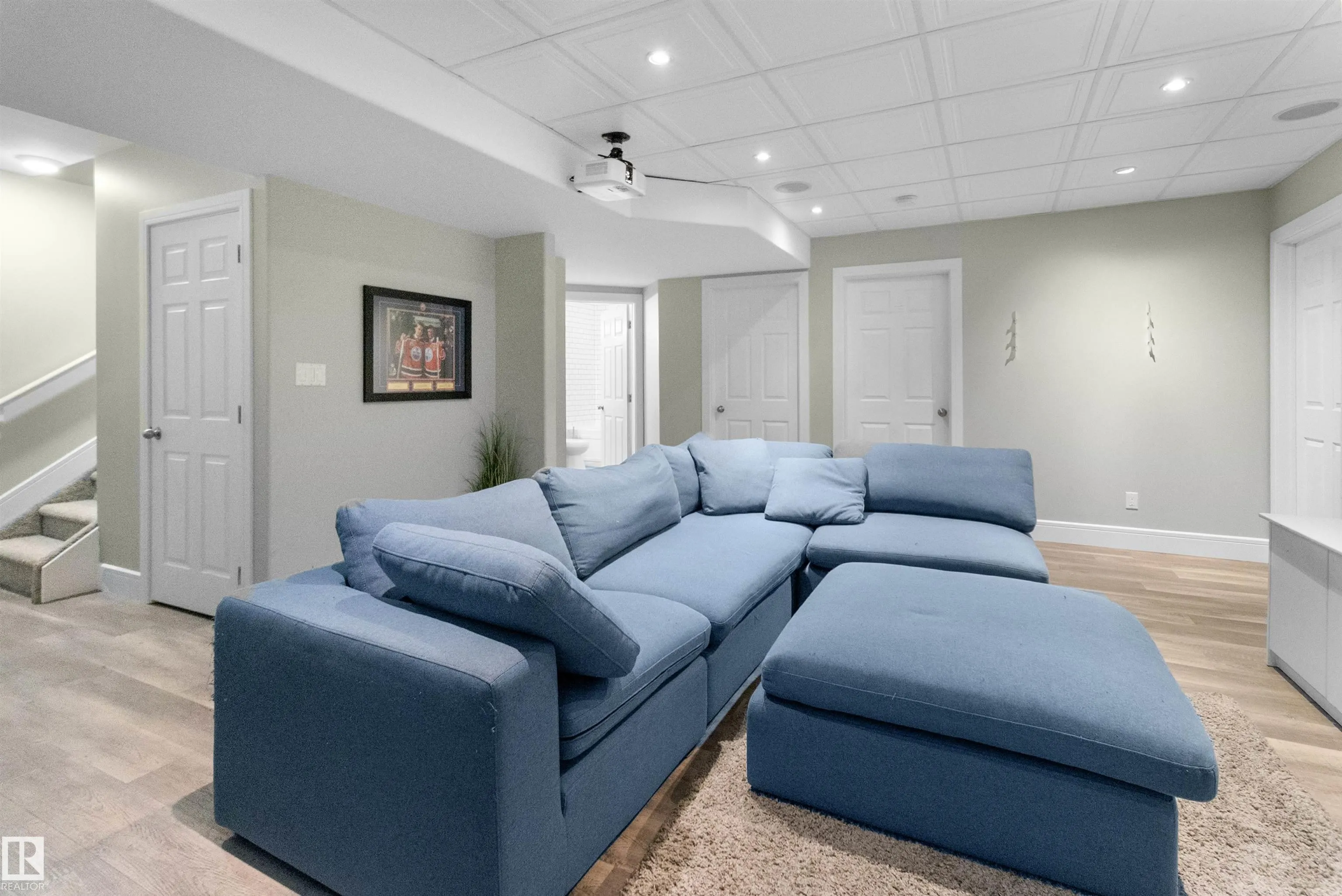 30 BIRCHMONT Drive