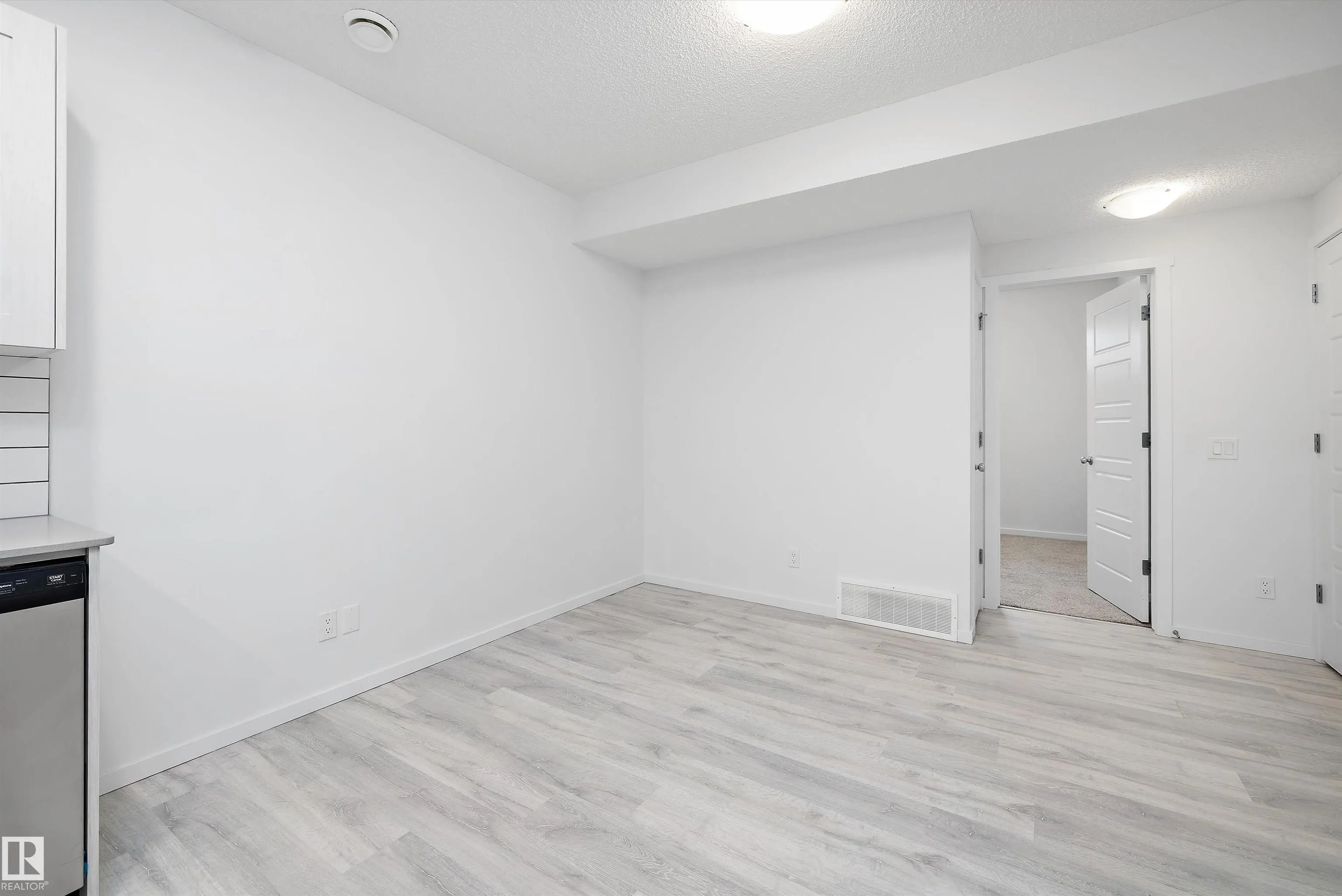 4317 Cooke Lane