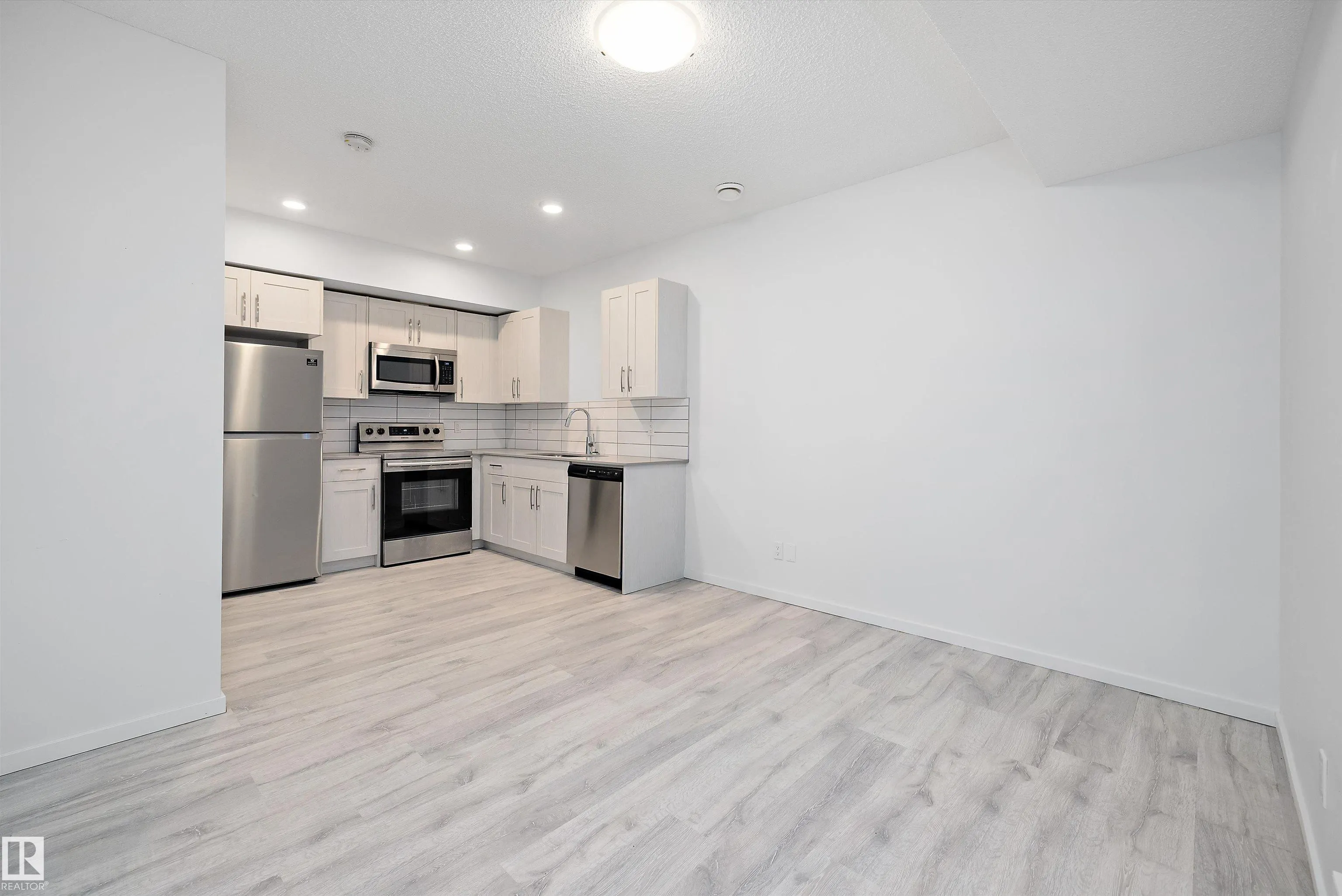 4317 Cooke Lane