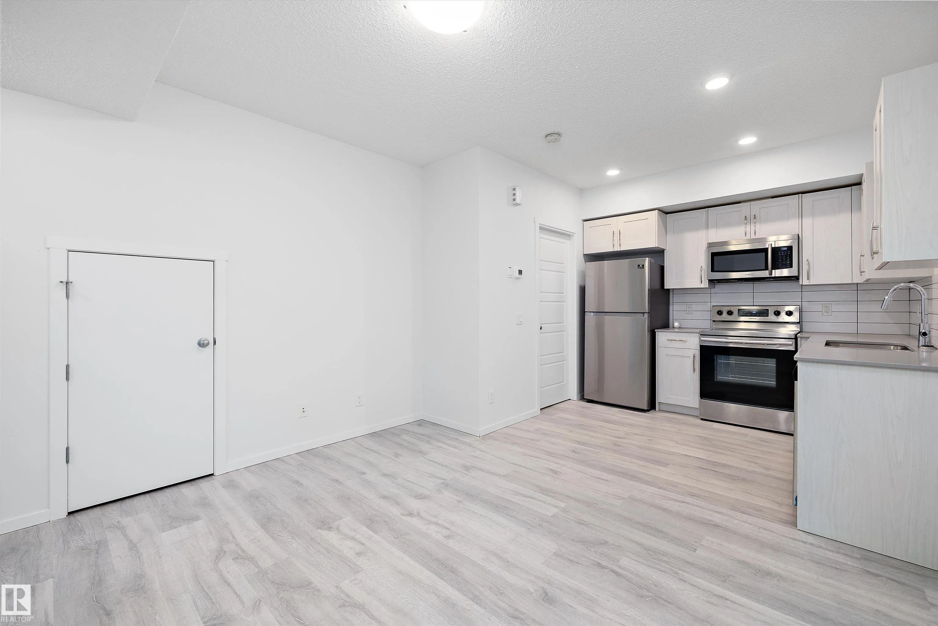 4317 Cooke Lane