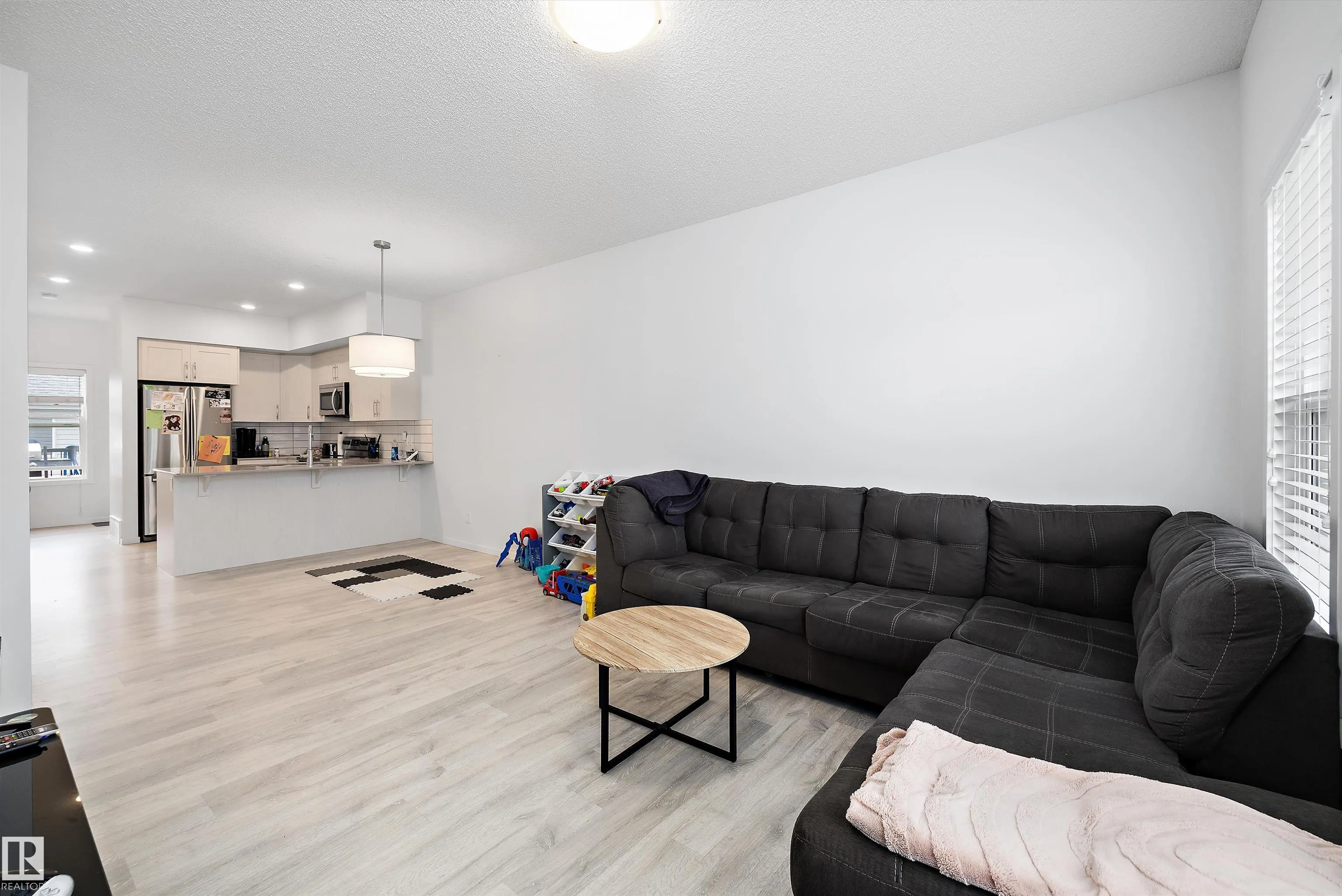 4317 Cooke Lane
