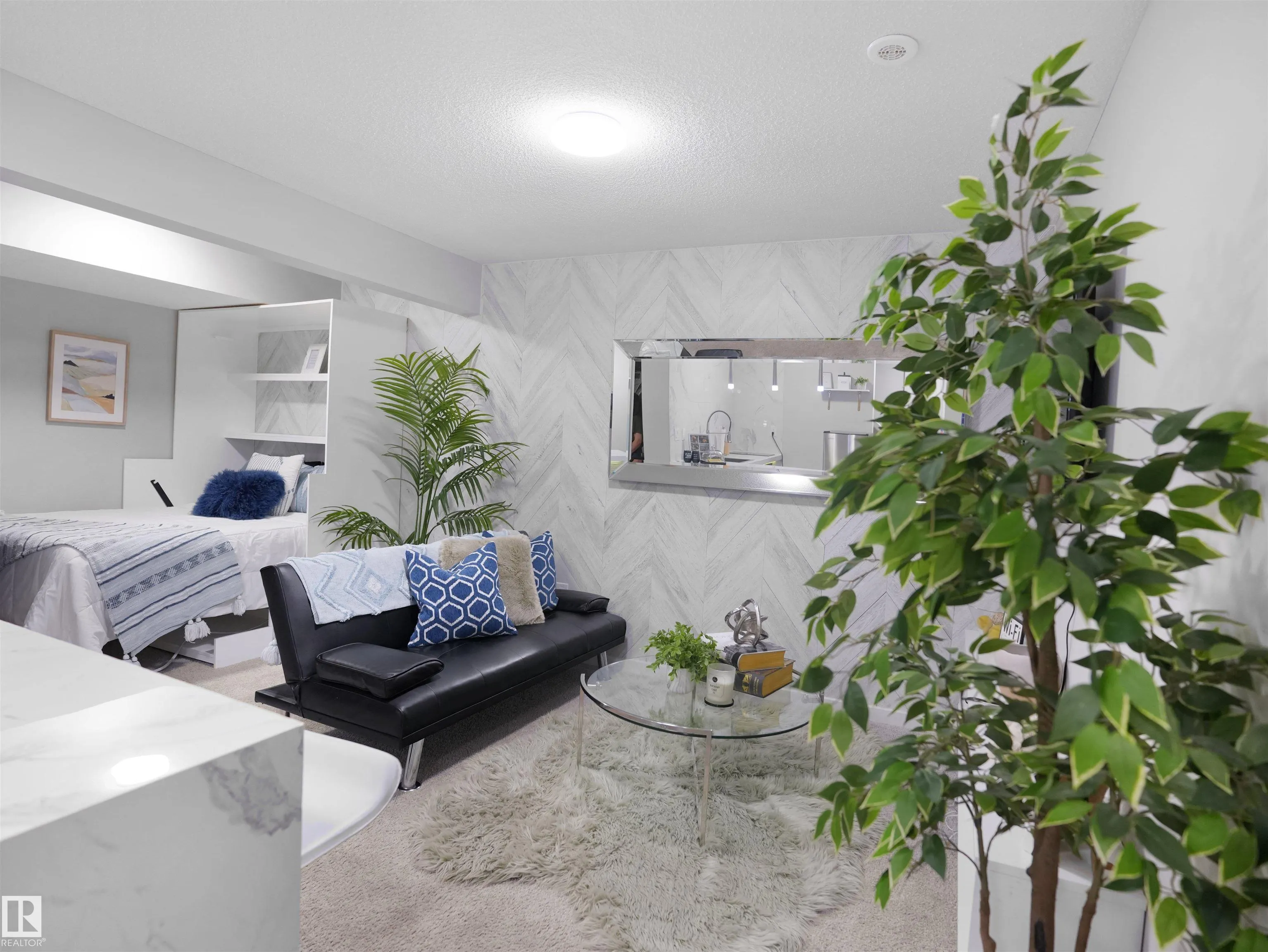 2889 DUKE Crescent
