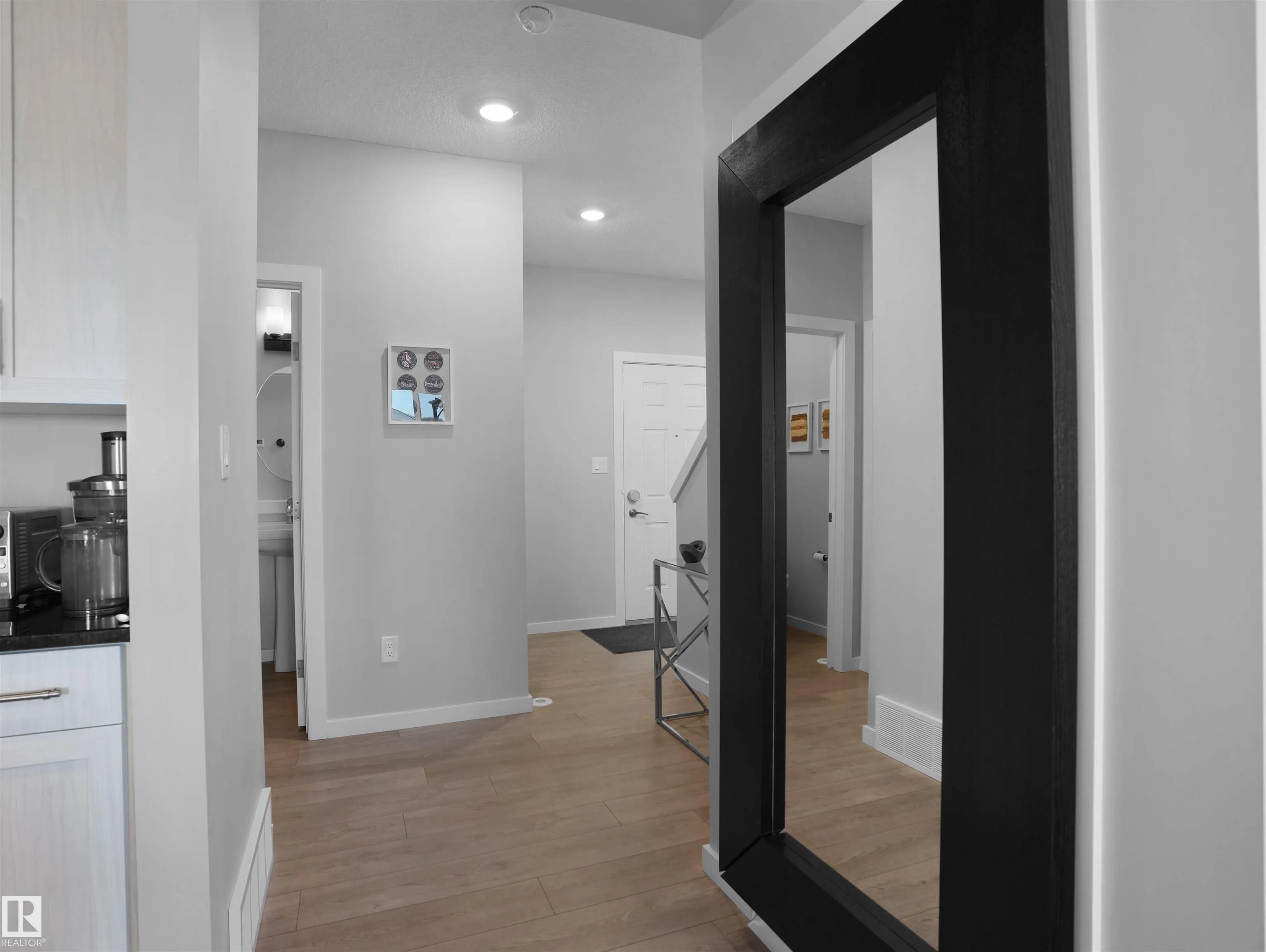 2889 DUKE Crescent