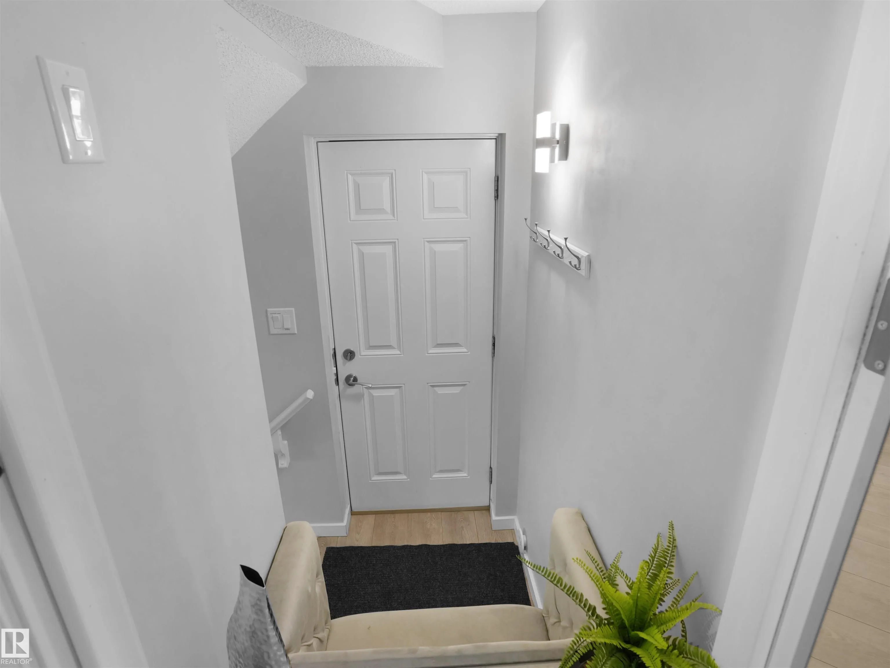 2889 DUKE Crescent