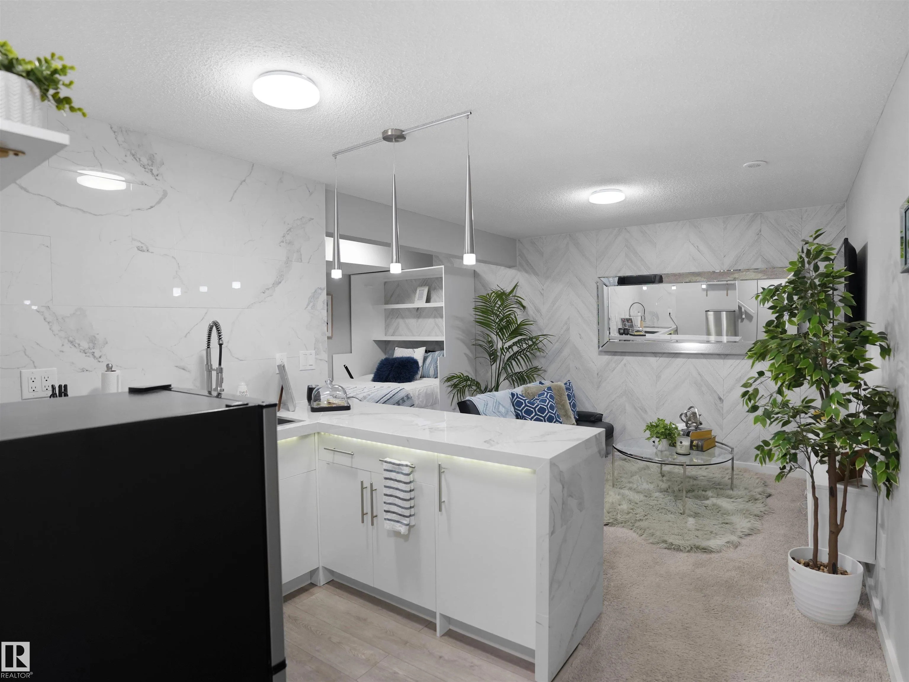 2889 DUKE Crescent