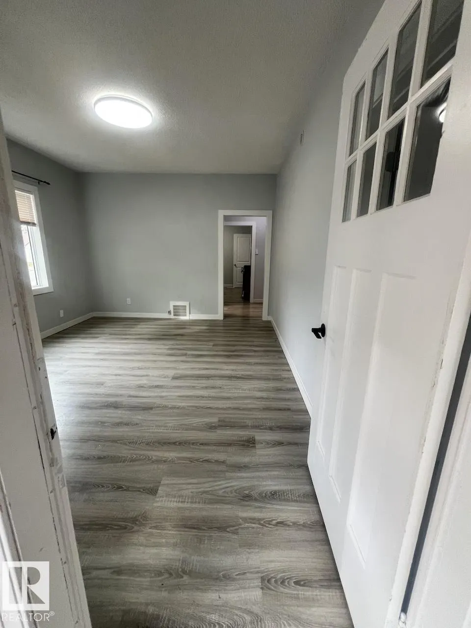 11902 90 Street