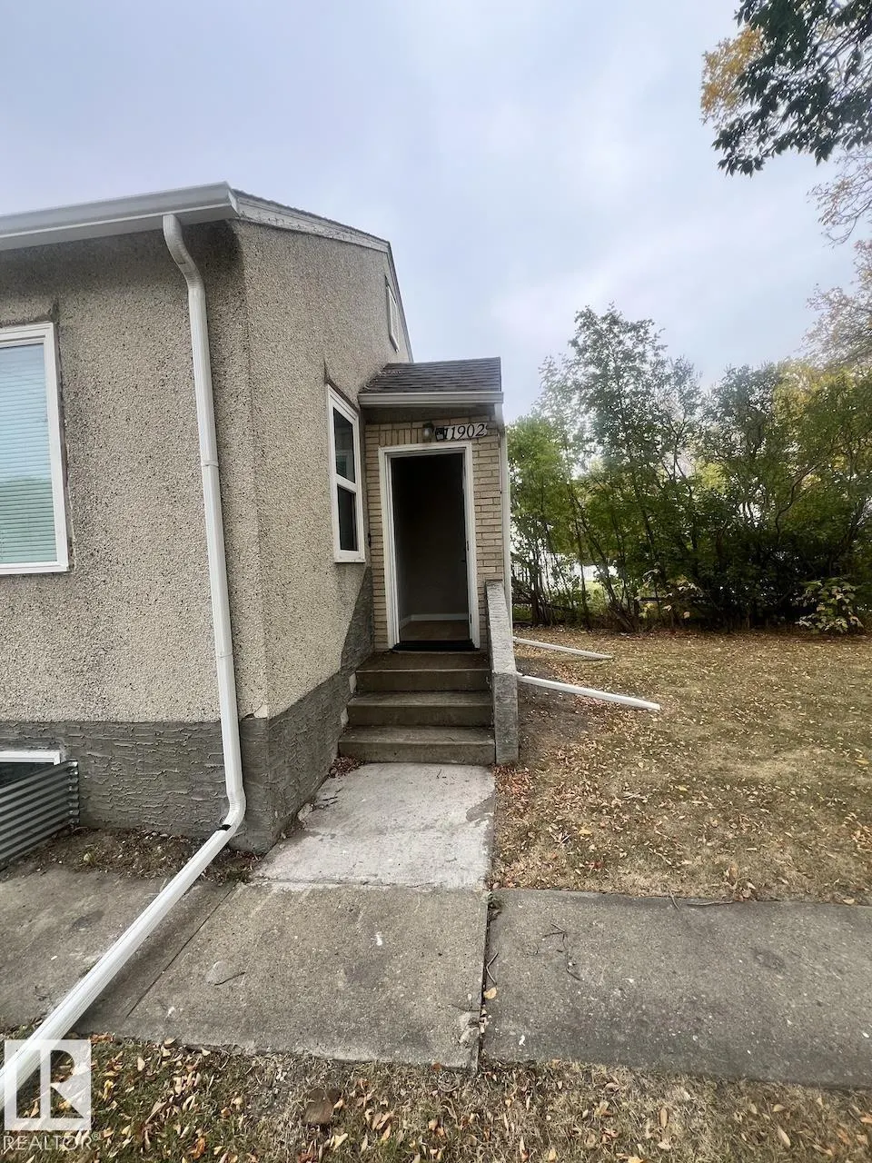 11902 90 Street