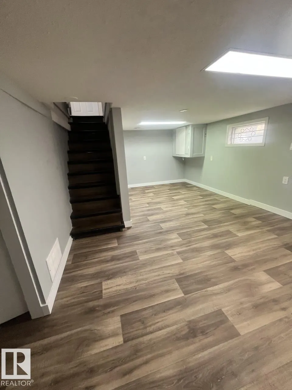11902 90 Street