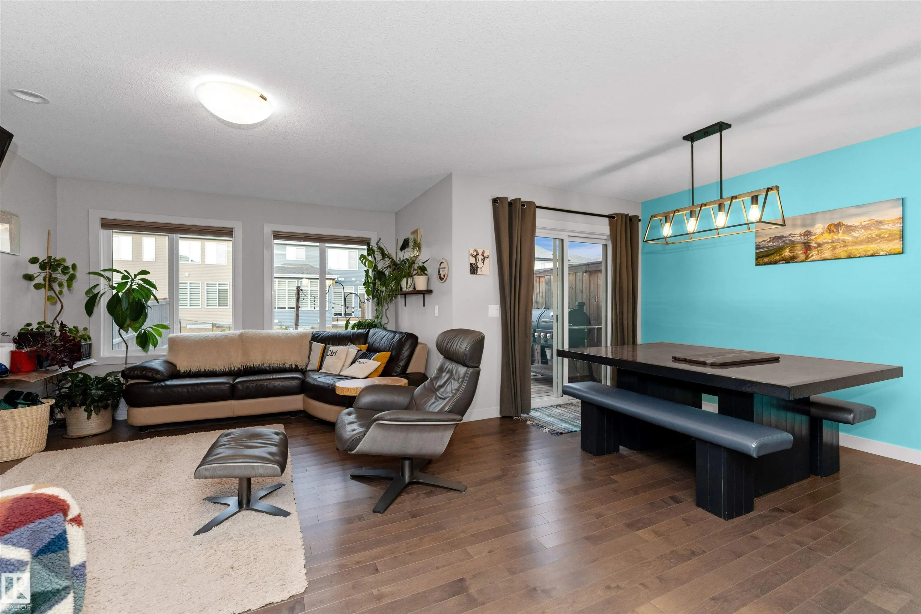4208 204 St