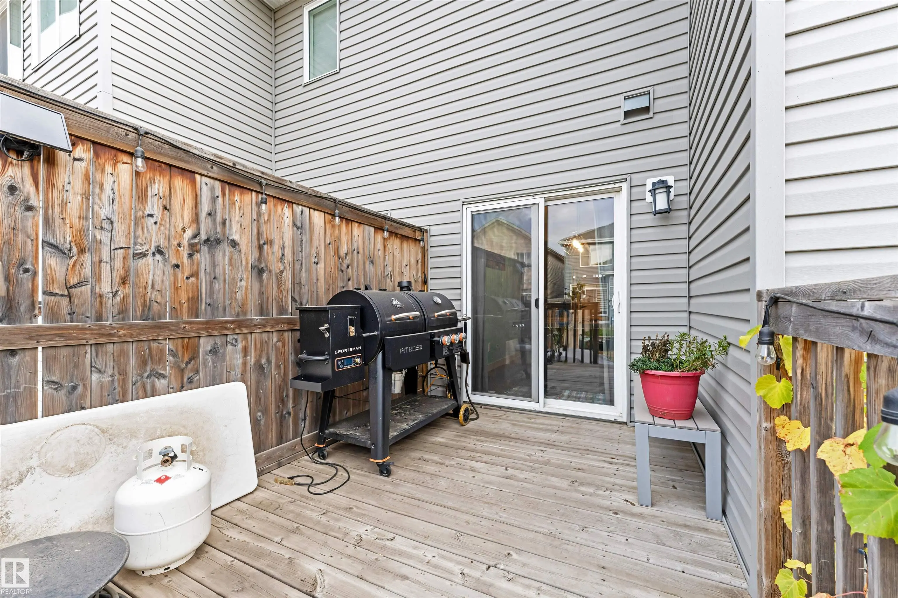 4208 204 St