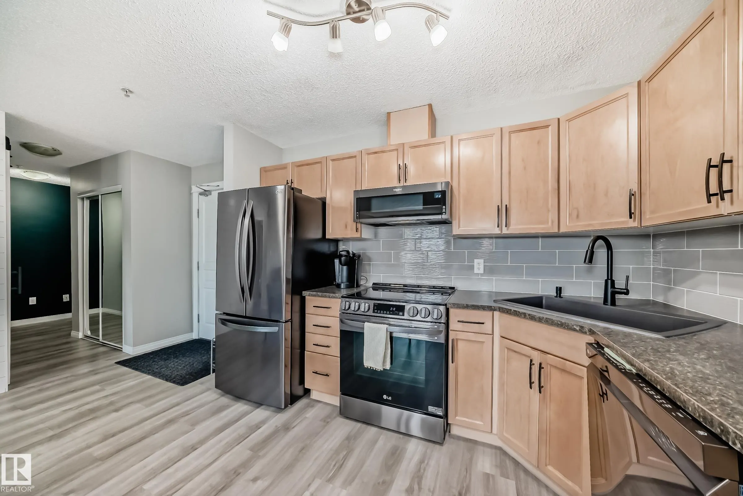 309 CLAREVIEW STATION Drive
