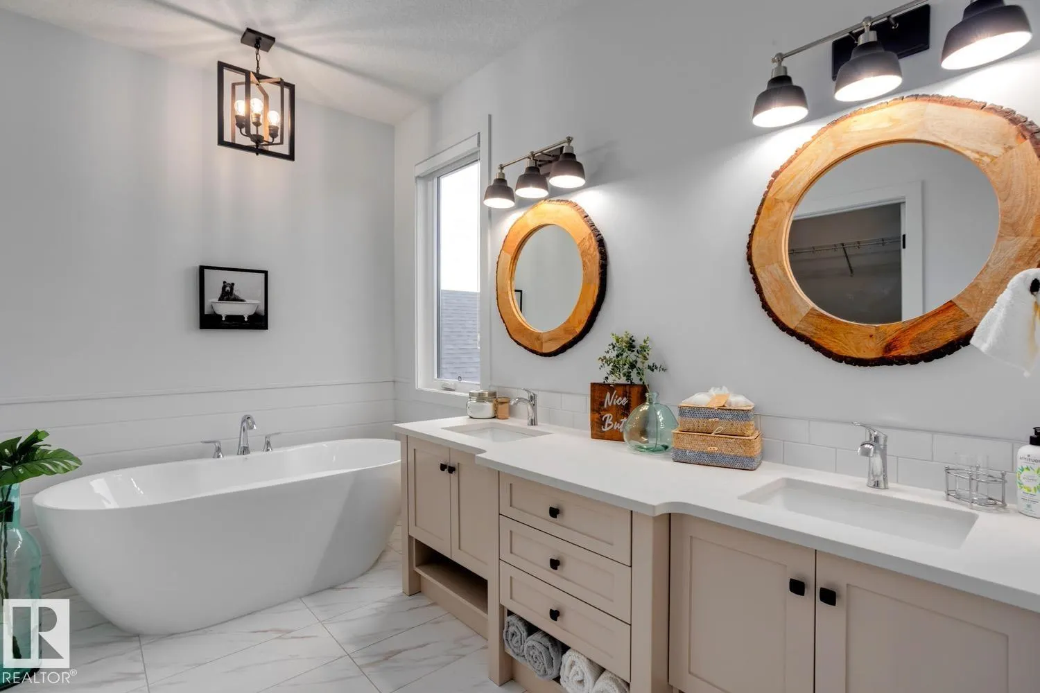 3410 STE. ANNE Trail