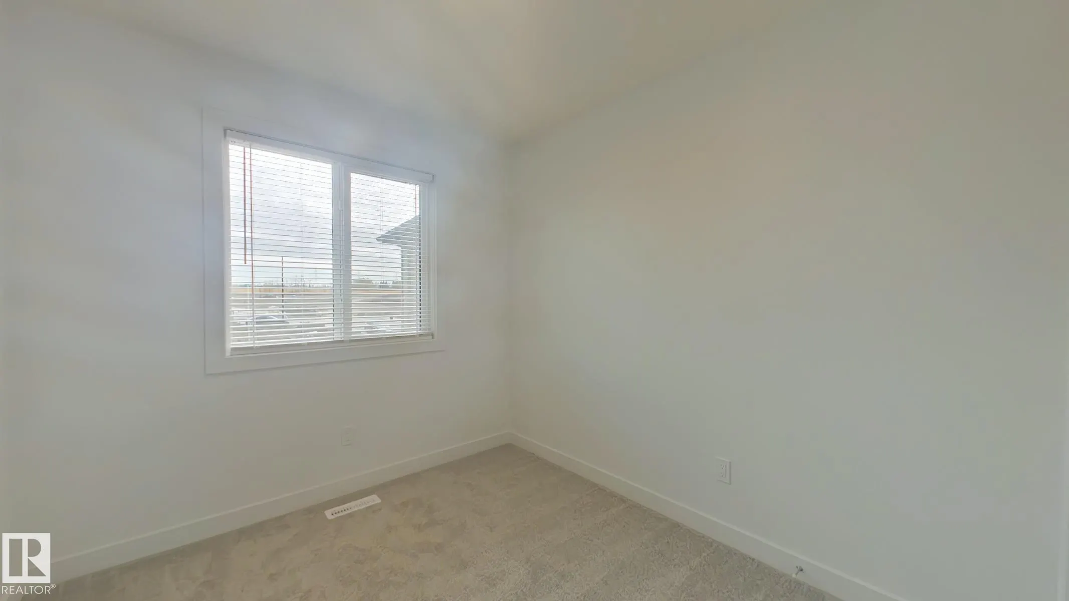 1037 Aster Boulevard