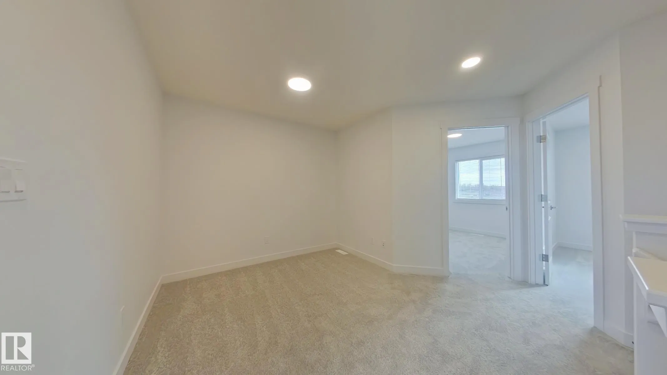 1037 Aster Boulevard