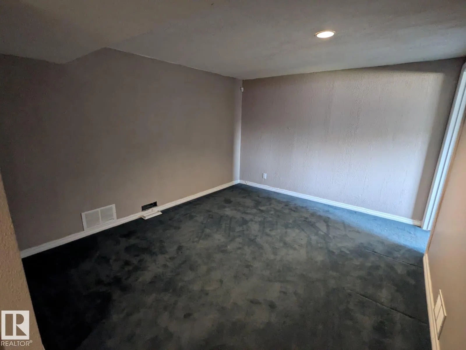14610 30 Street
