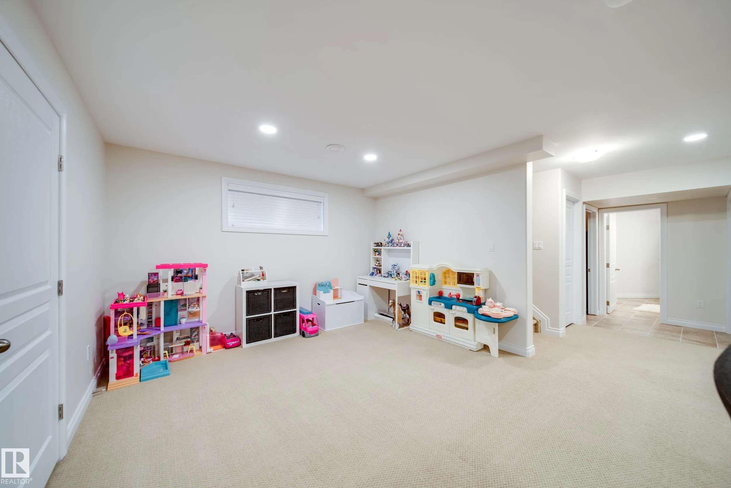 15 NORWOOD Close
