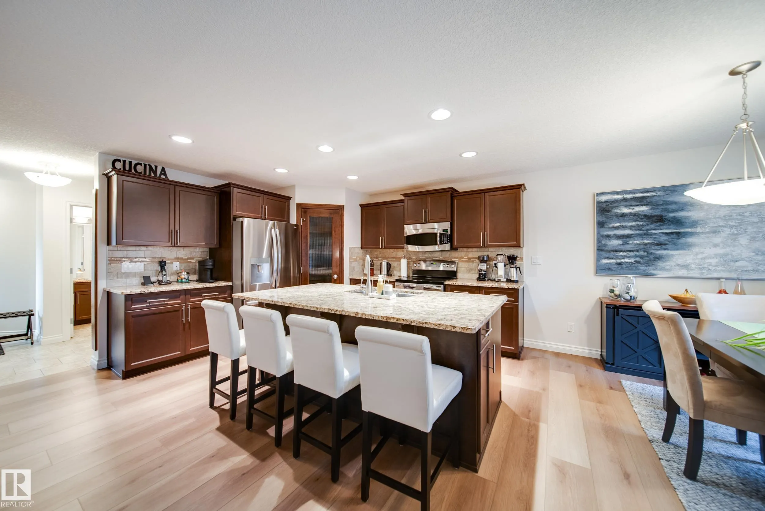 15 NORWOOD Close