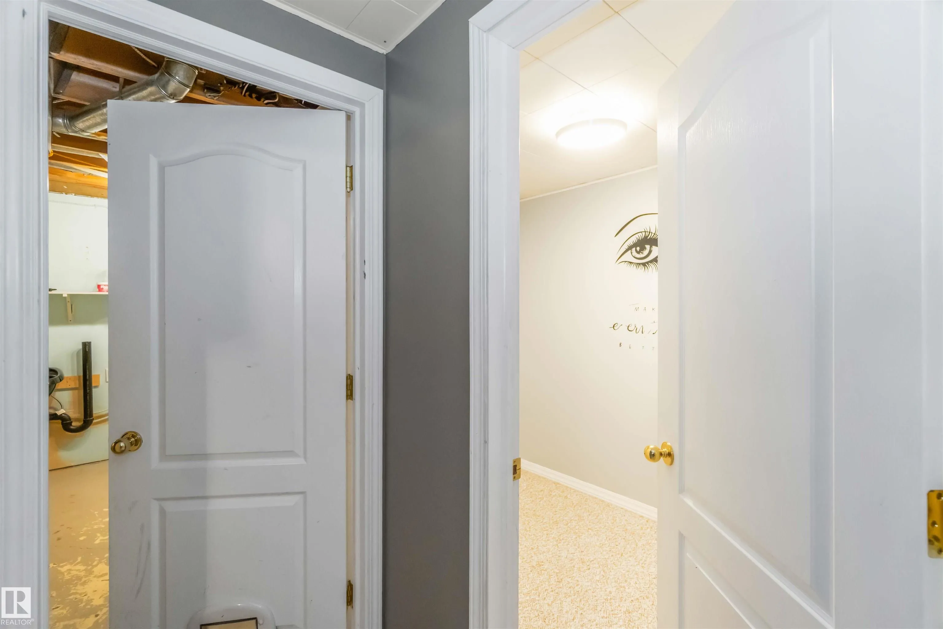 324 GRANDIN Village