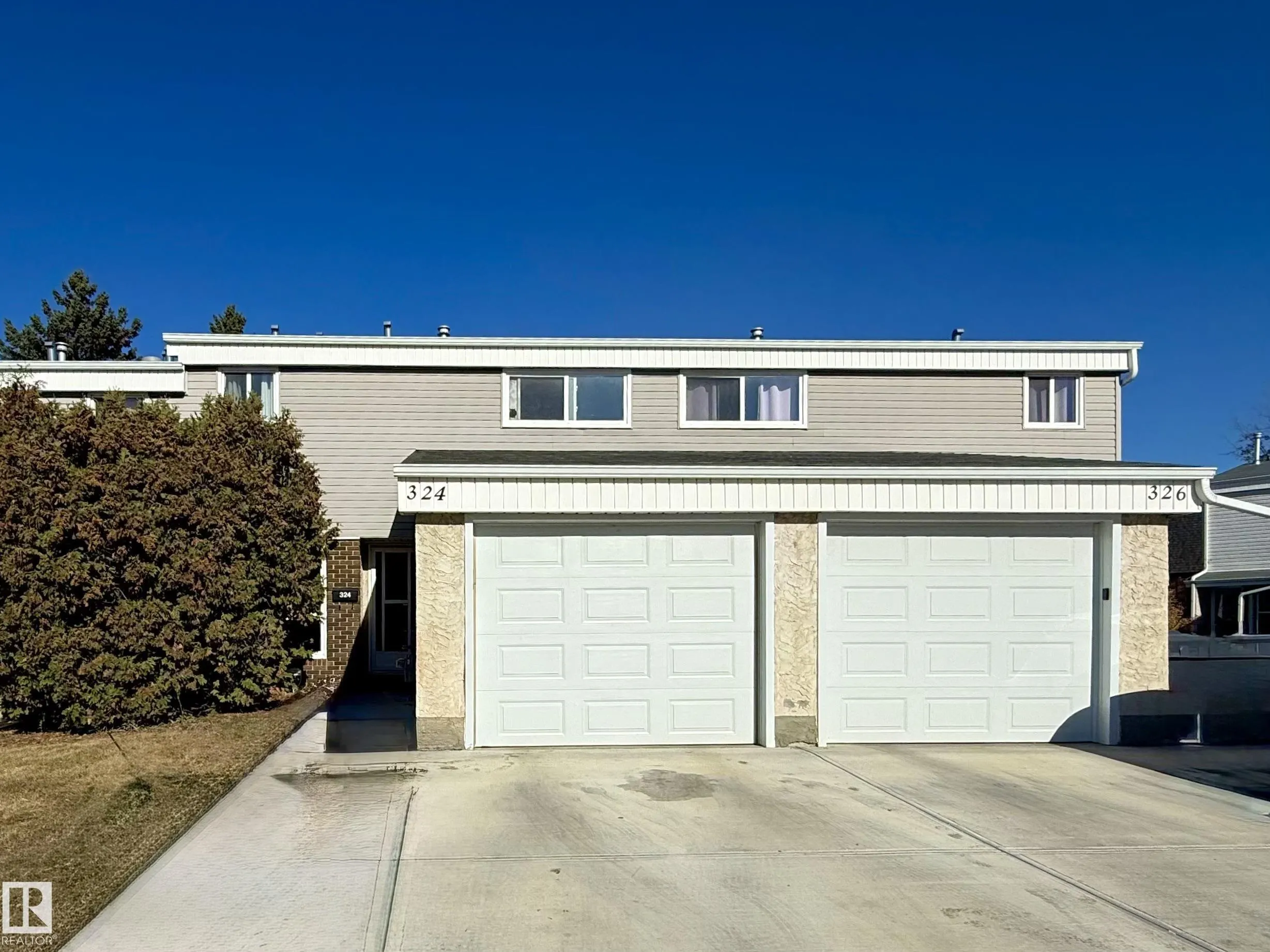 324 GRANDIN Village