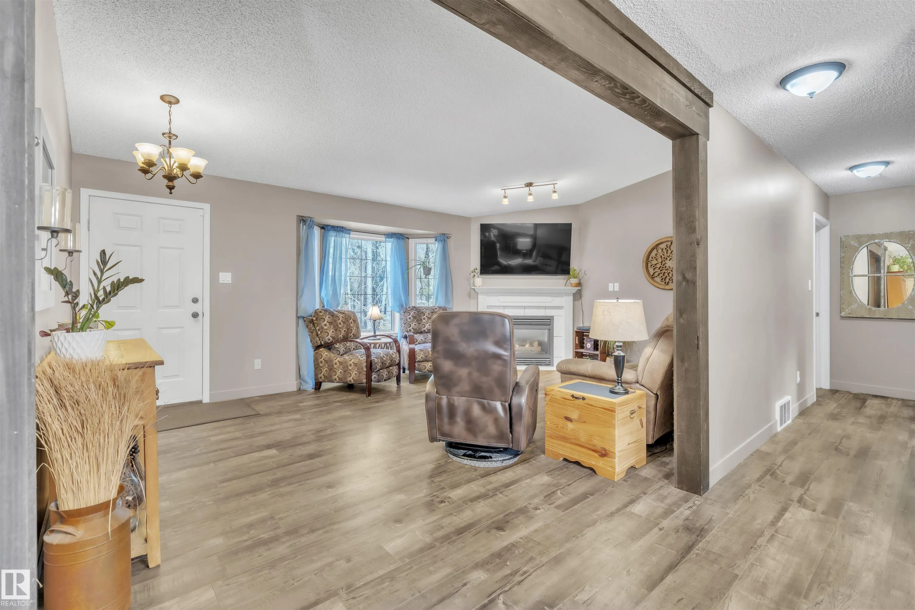 7 61307 Range Road 470