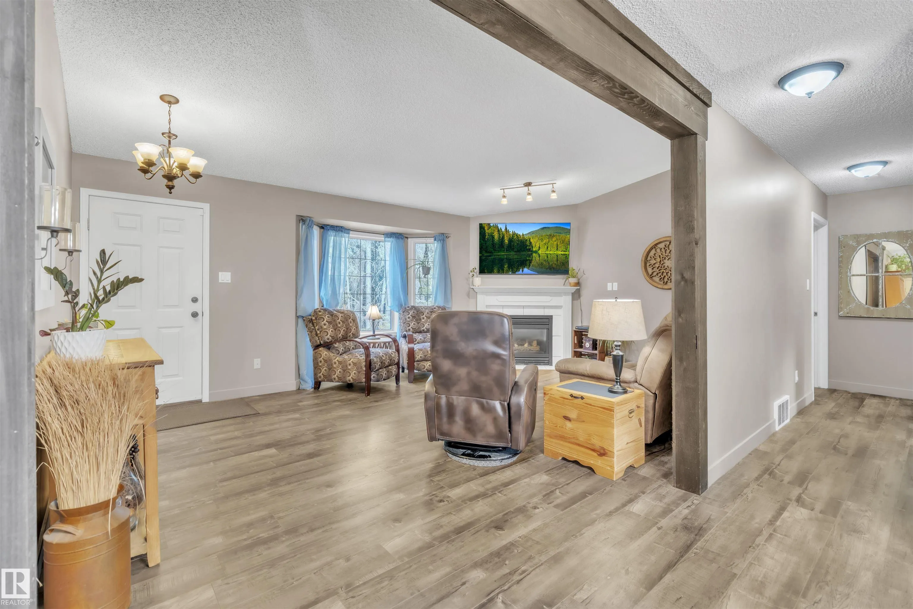 7 61307 Range Road 470
