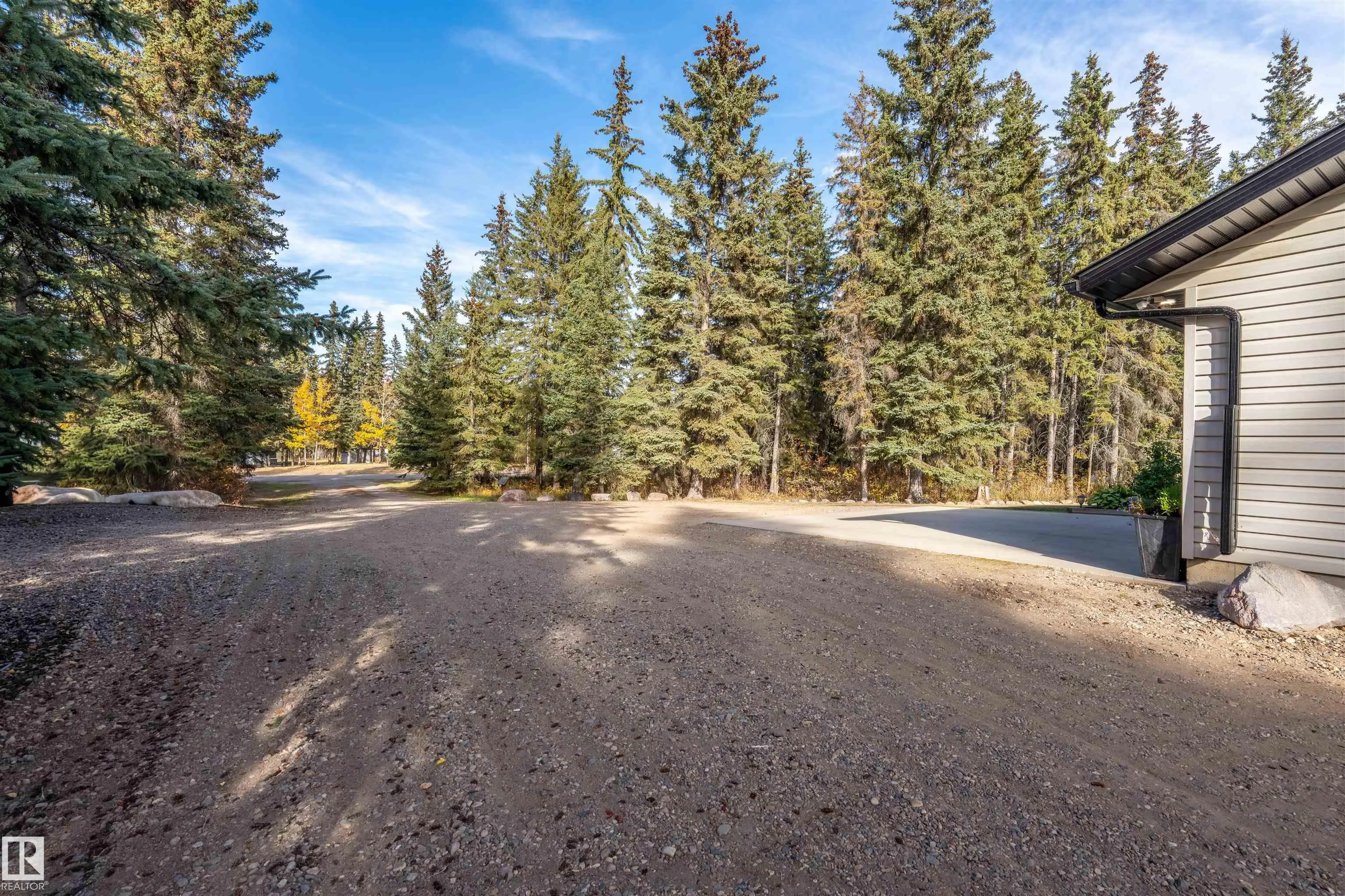 7 61307 Range Road 470