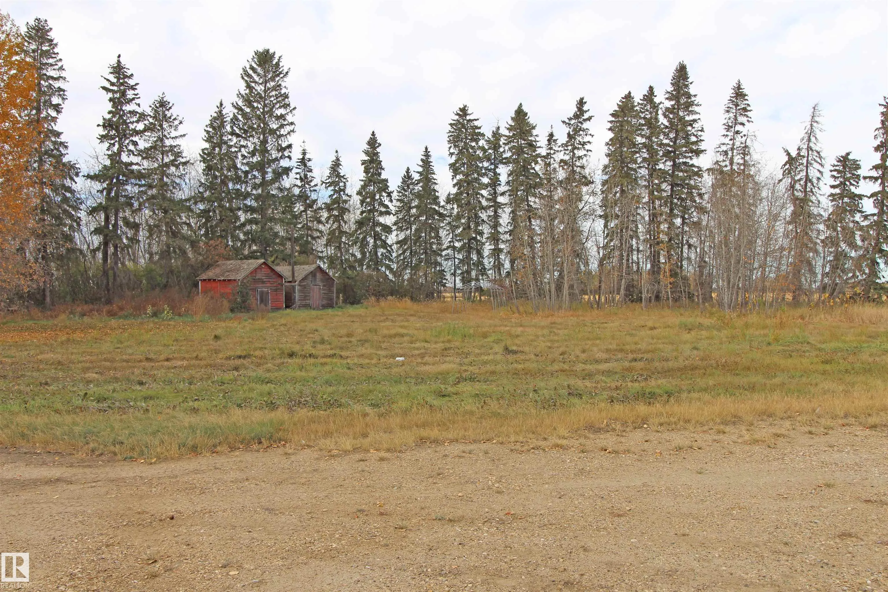 452063 RGE ROAD 242