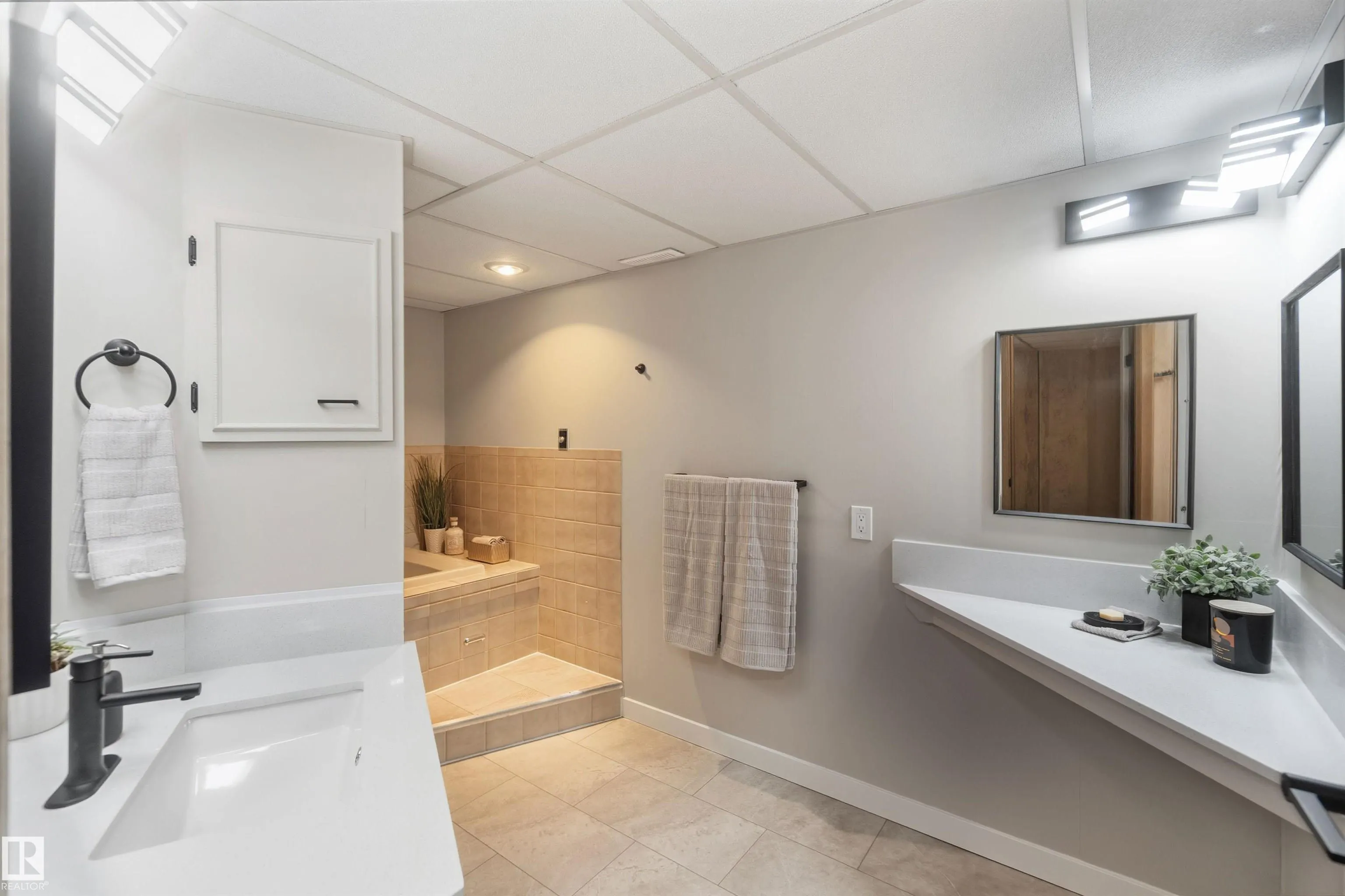 163 OEMING Road