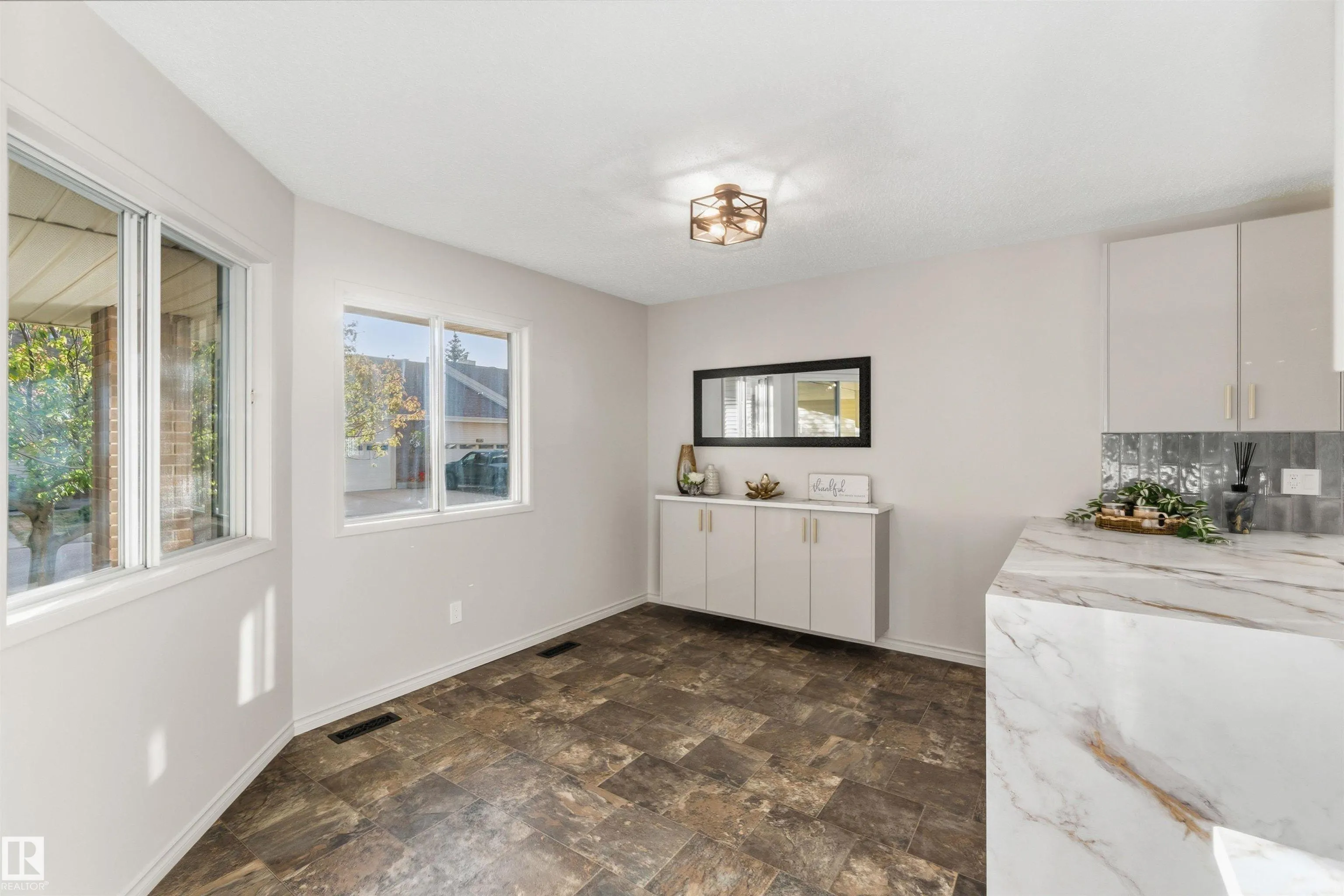 163 OEMING Road