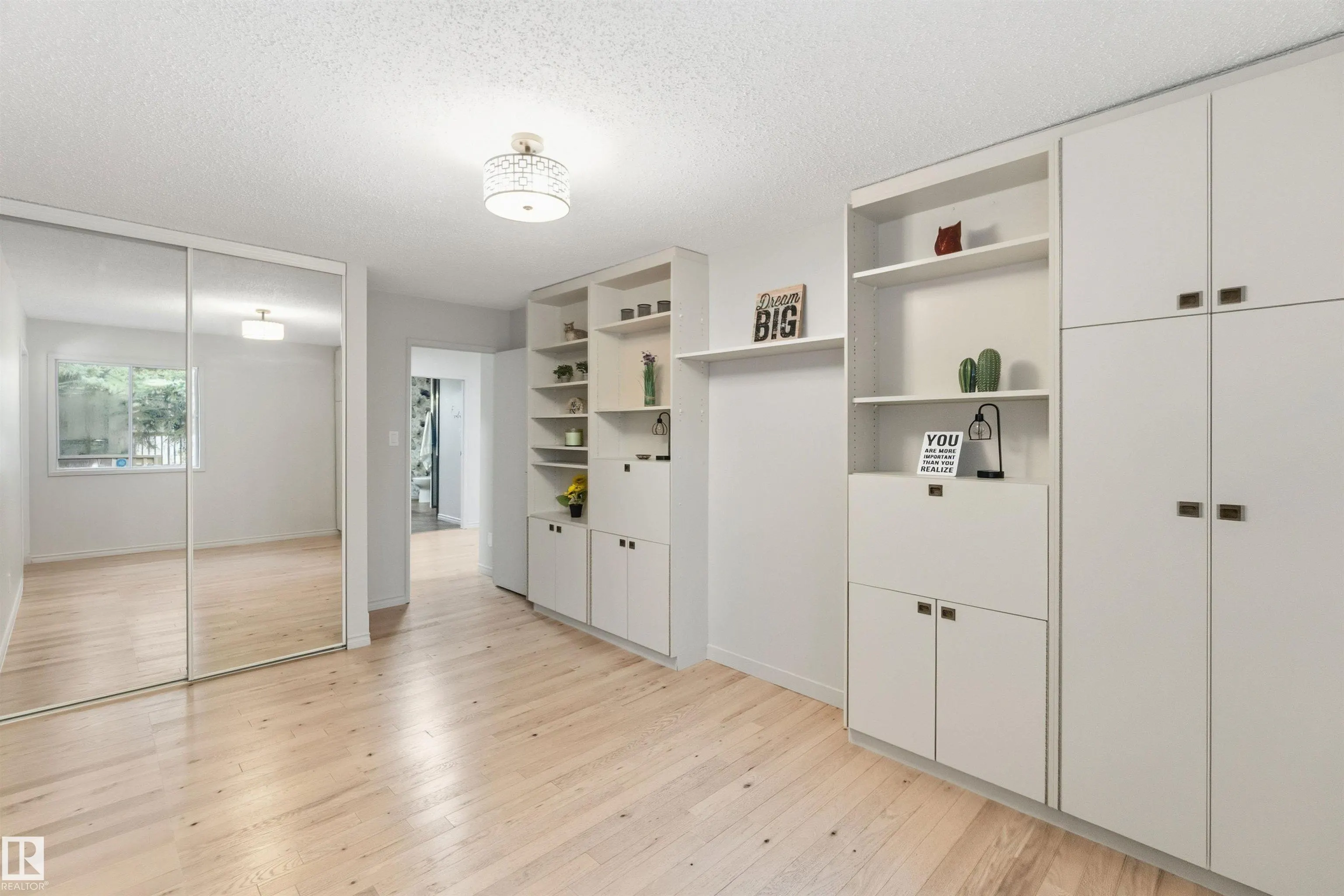 163 OEMING Road