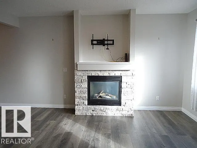 37 ROSEBERRY Lane