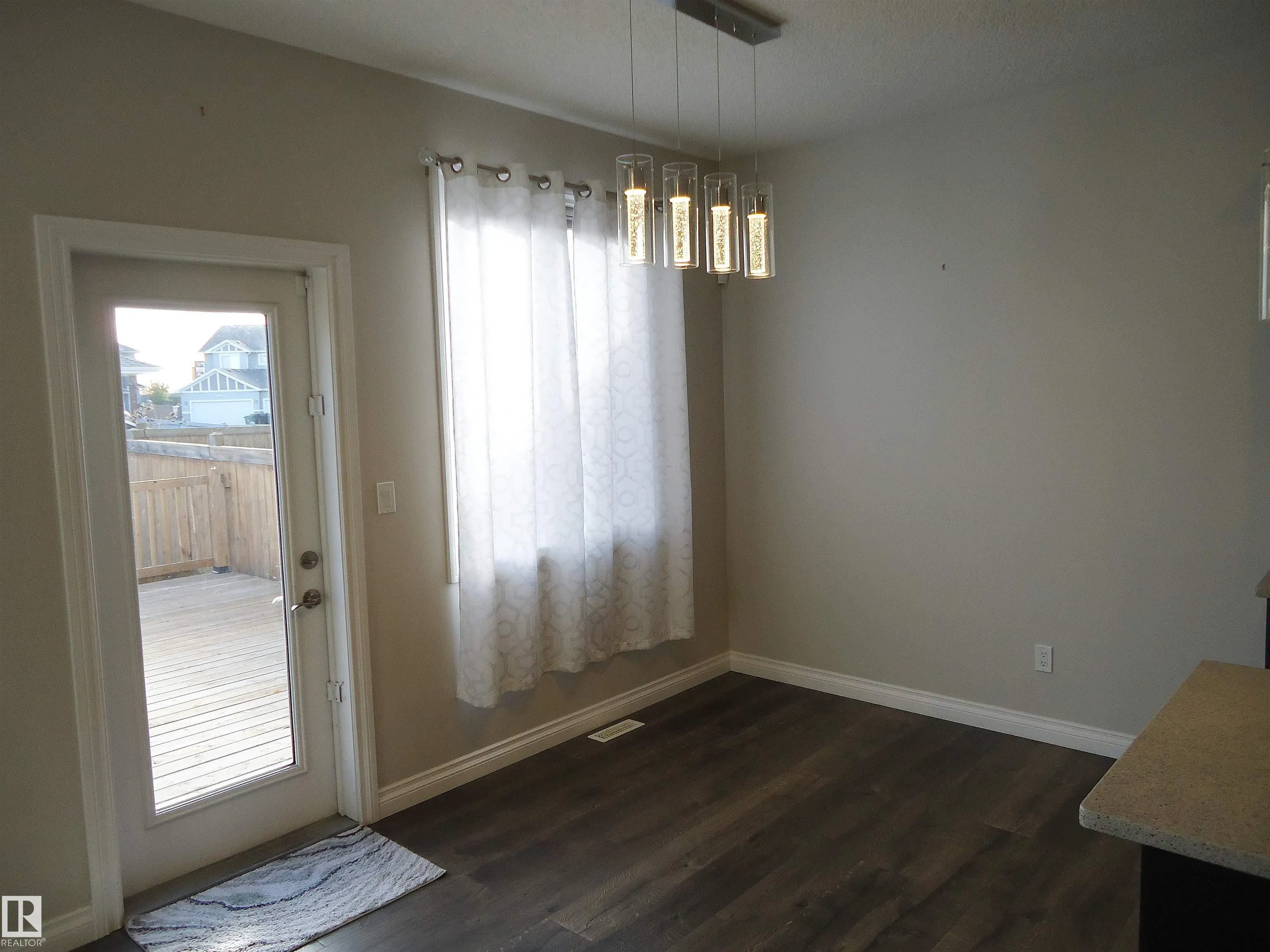 37 ROSEBERRY Lane