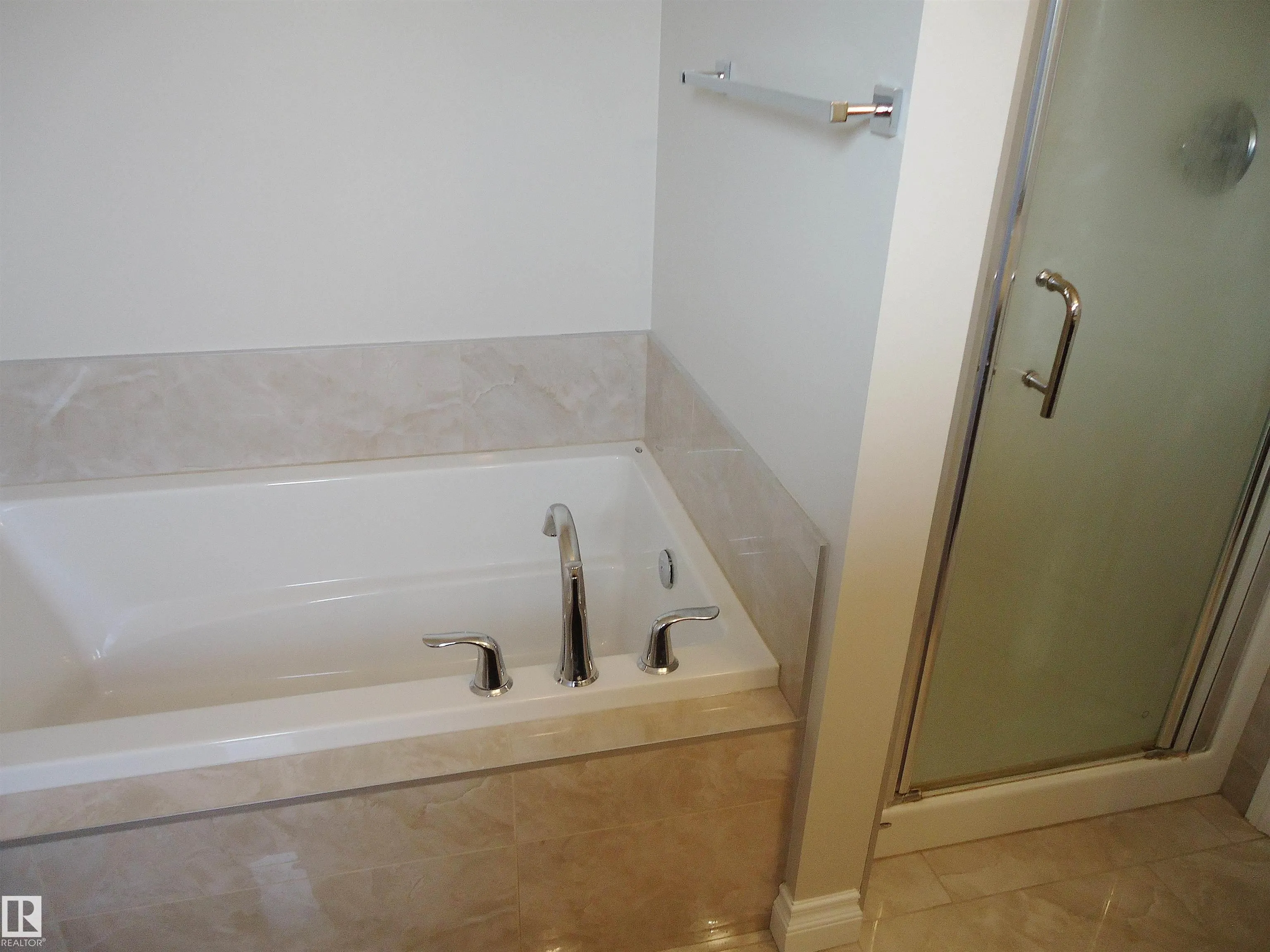 37 ROSEBERRY Lane