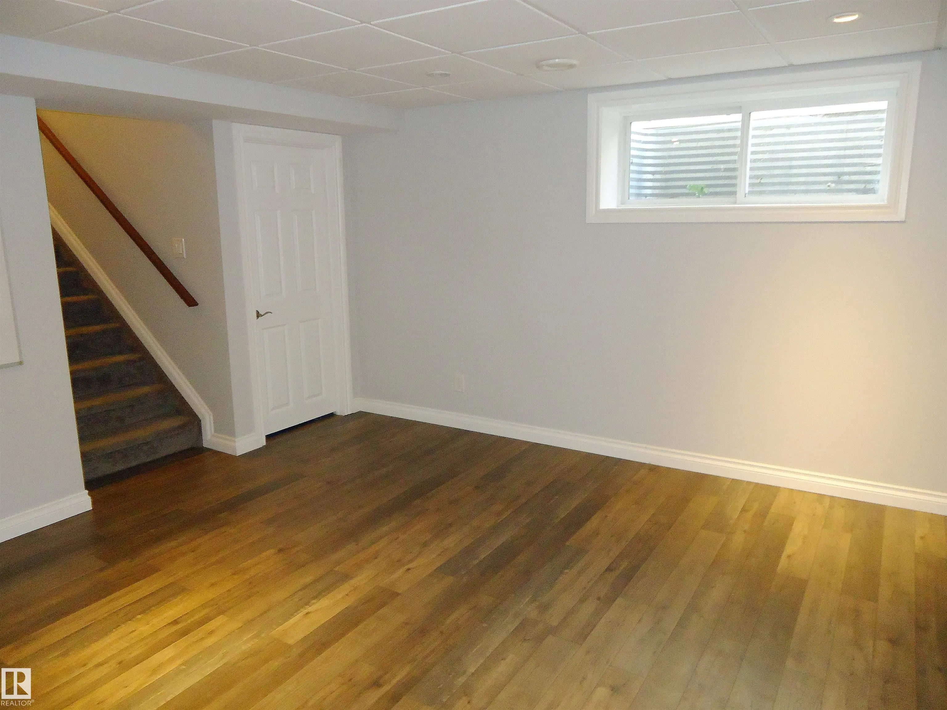 37 ROSEBERRY Lane