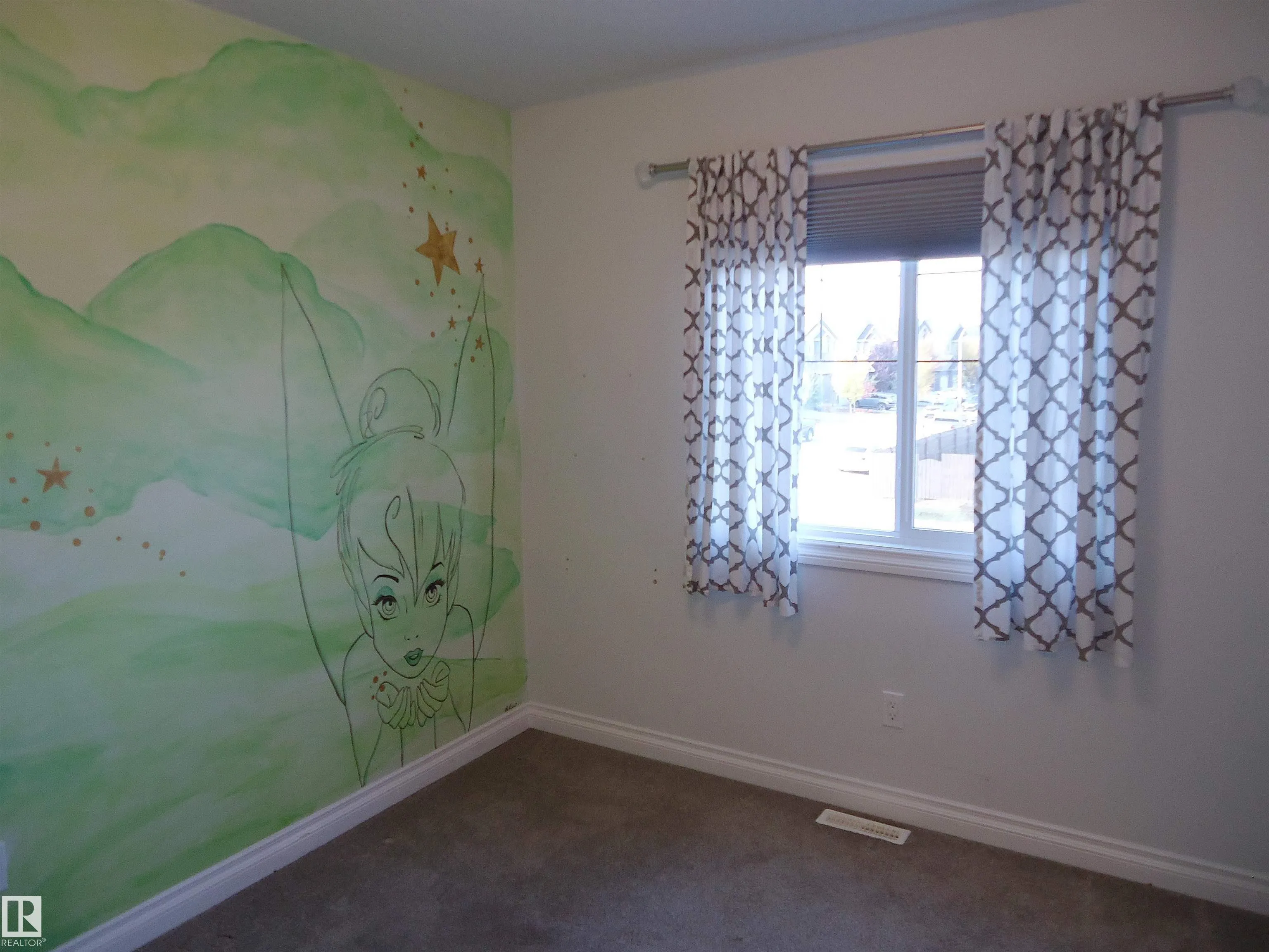 37 ROSEBERRY Lane