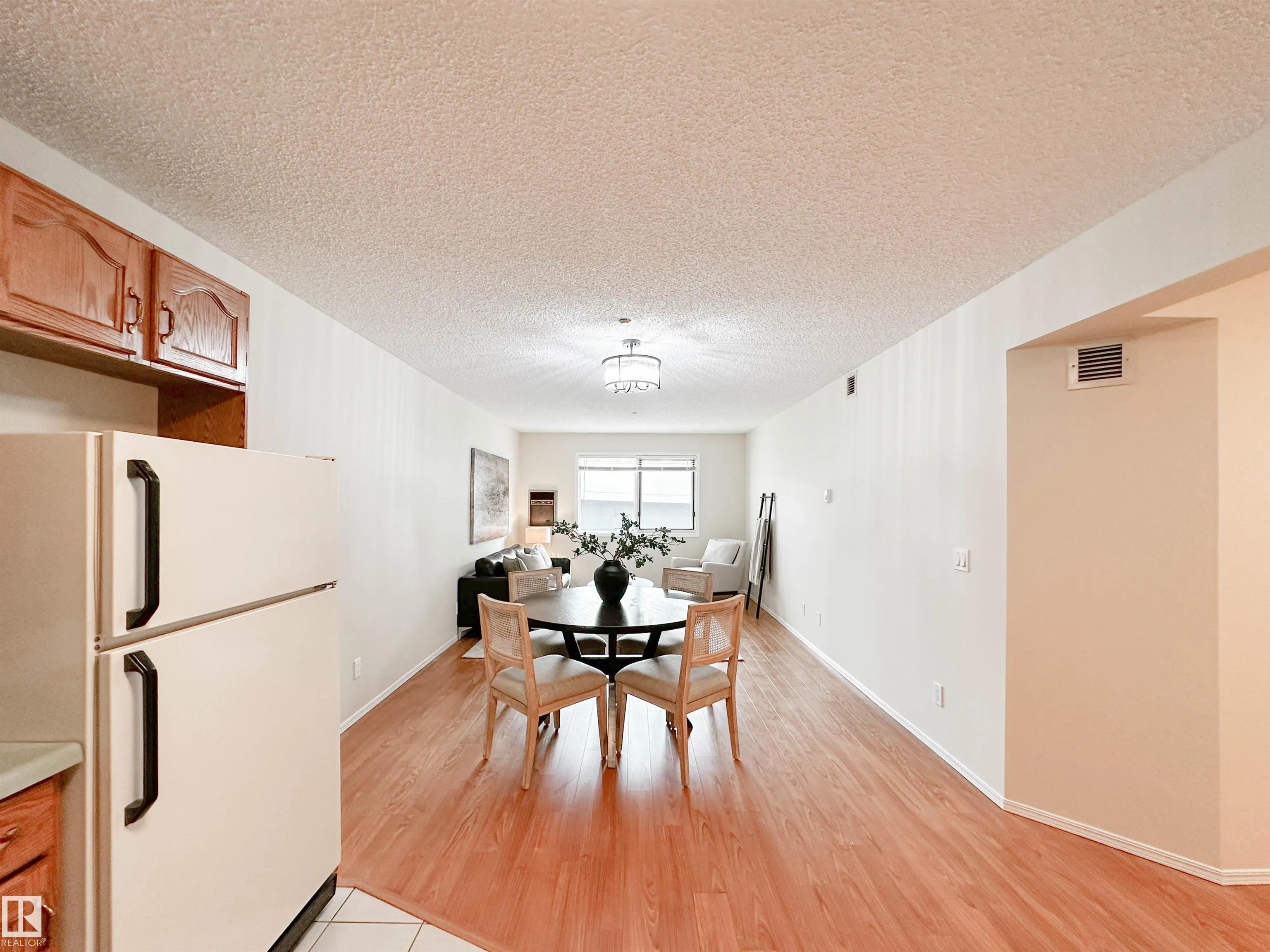 52 ST MICHAEL Street