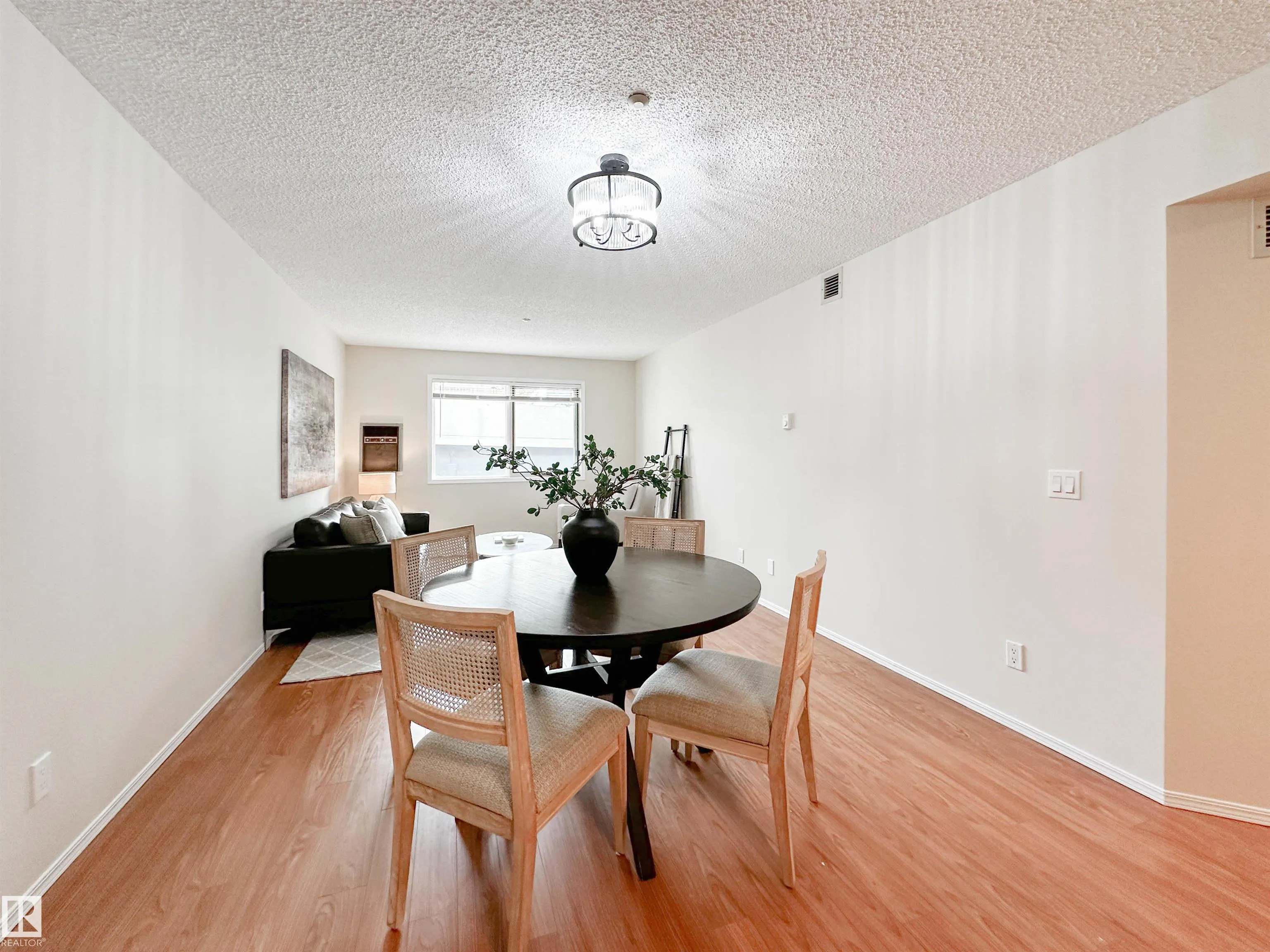 52 ST MICHAEL Street