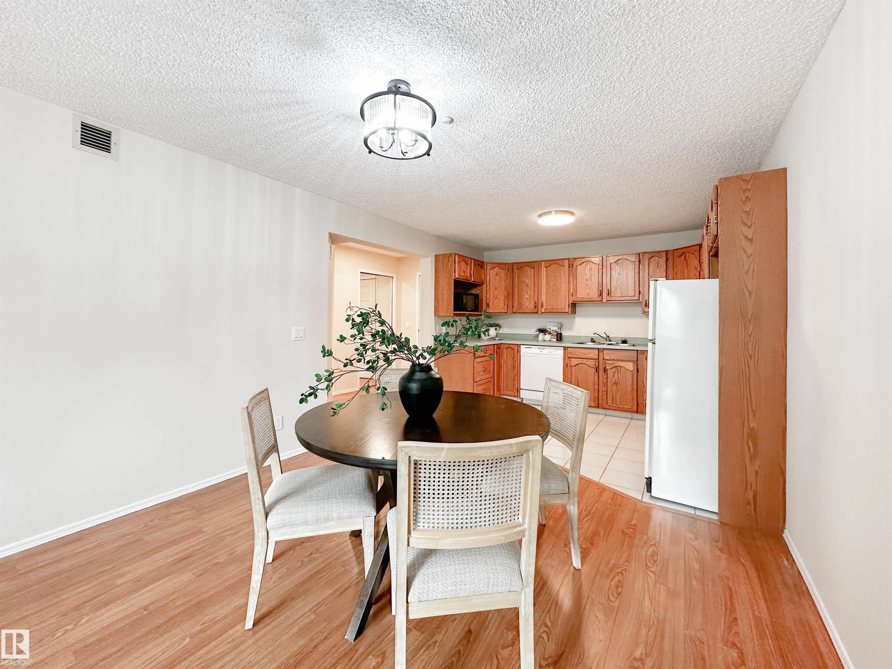 52 ST MICHAEL Street