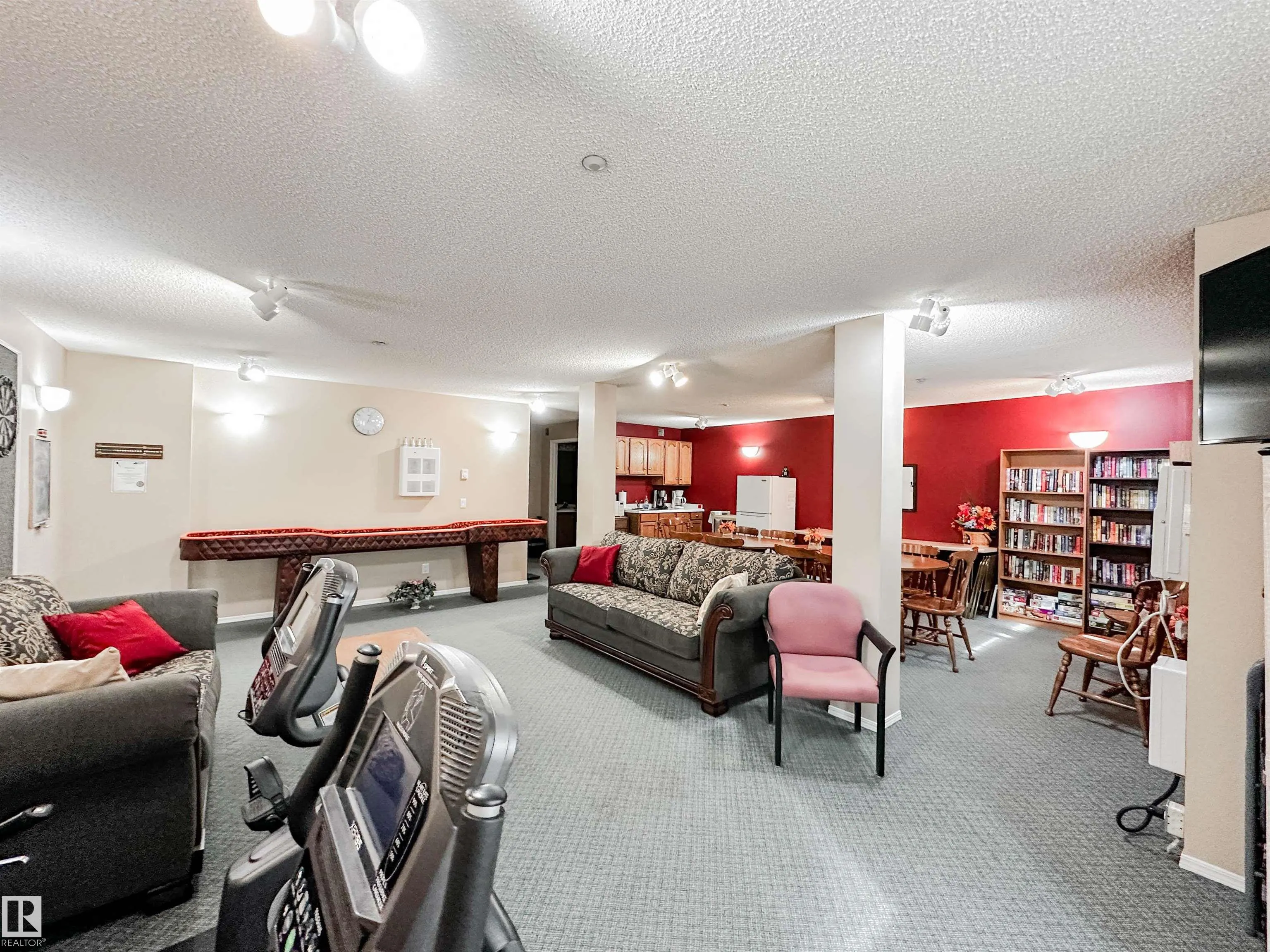 52 ST MICHAEL Street