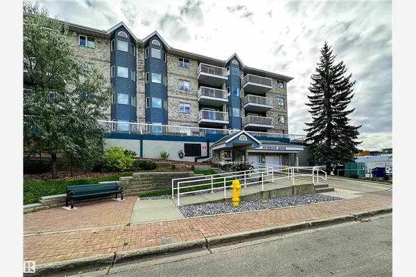 52 ST MICHAEL Street