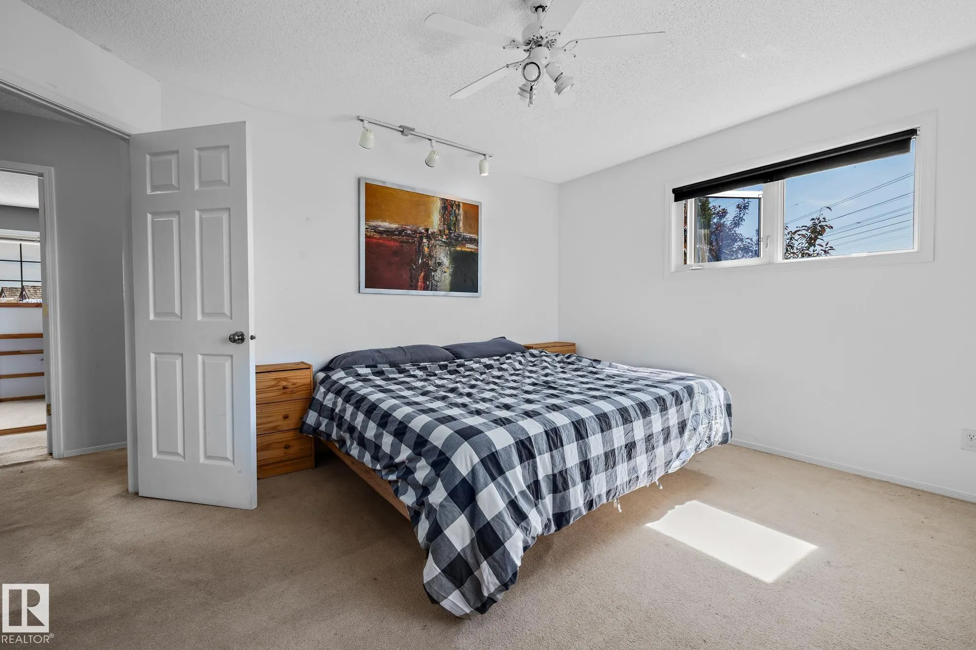 1237 CARTER CREST Road