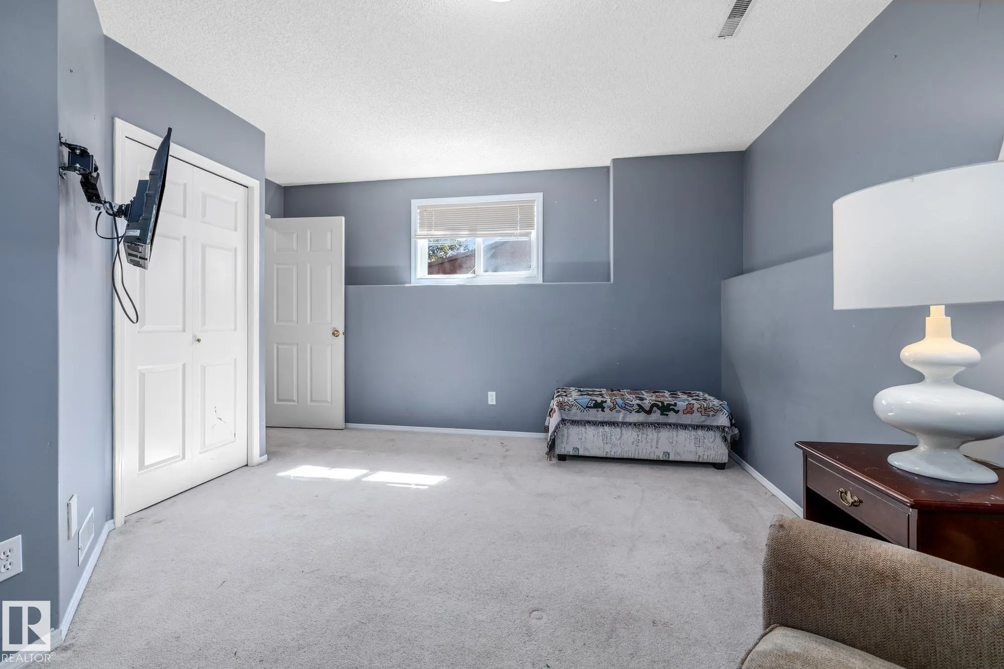 1237 CARTER CREST Road