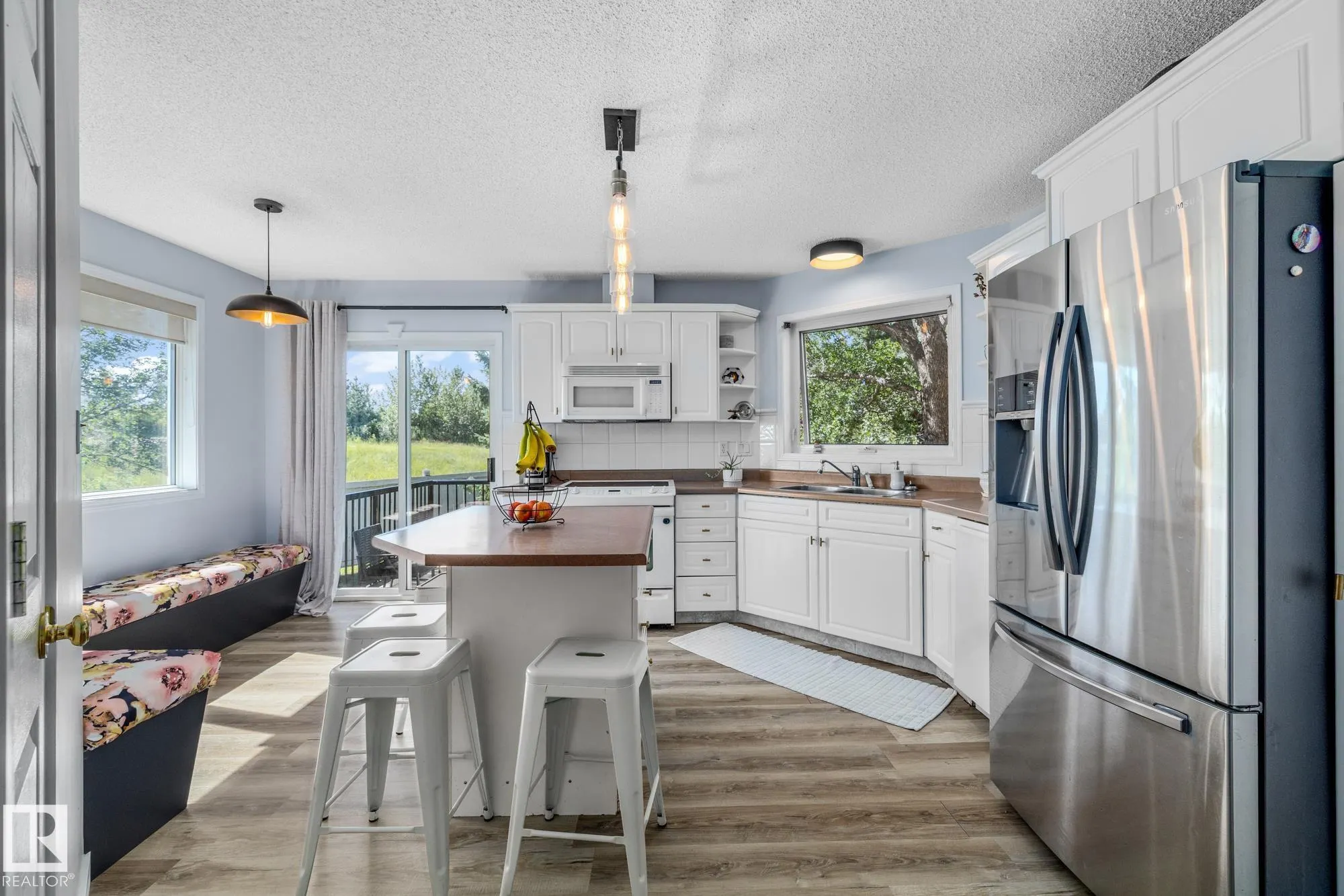 1237 CARTER CREST Road