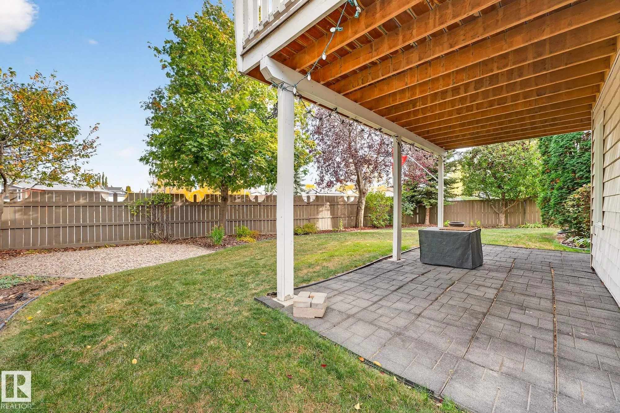 104 CHANCERY Point(e)