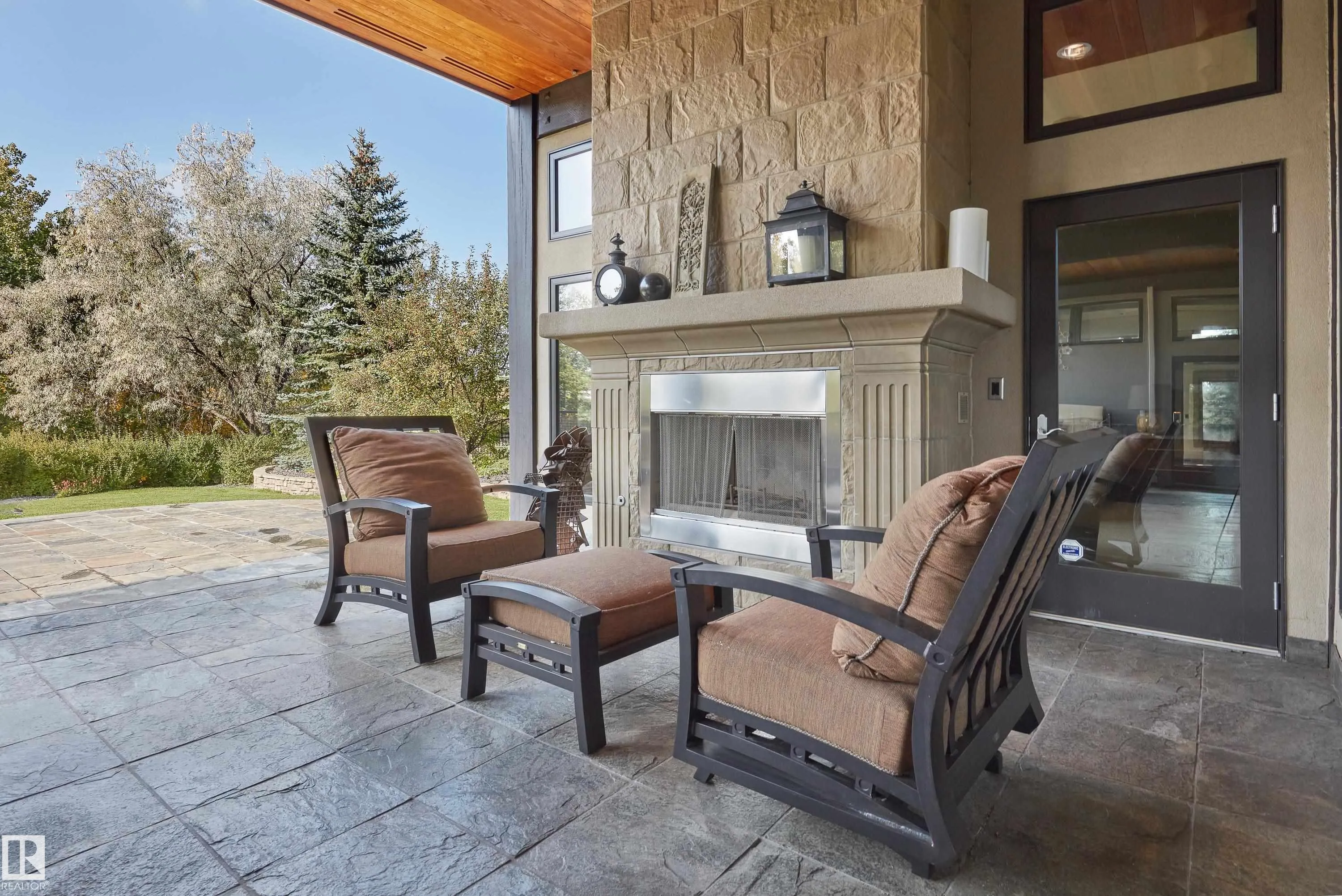 56 WINDERMERE Drive