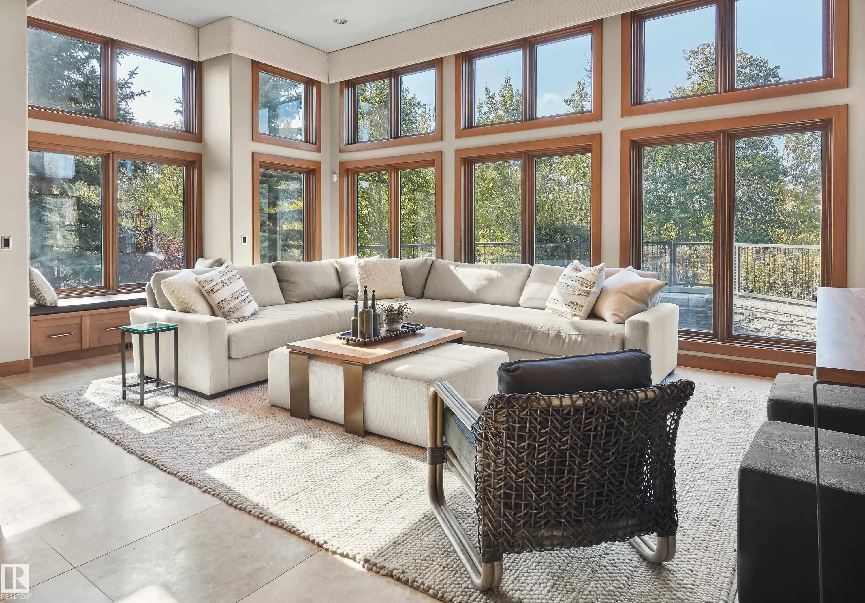 56 WINDERMERE Drive