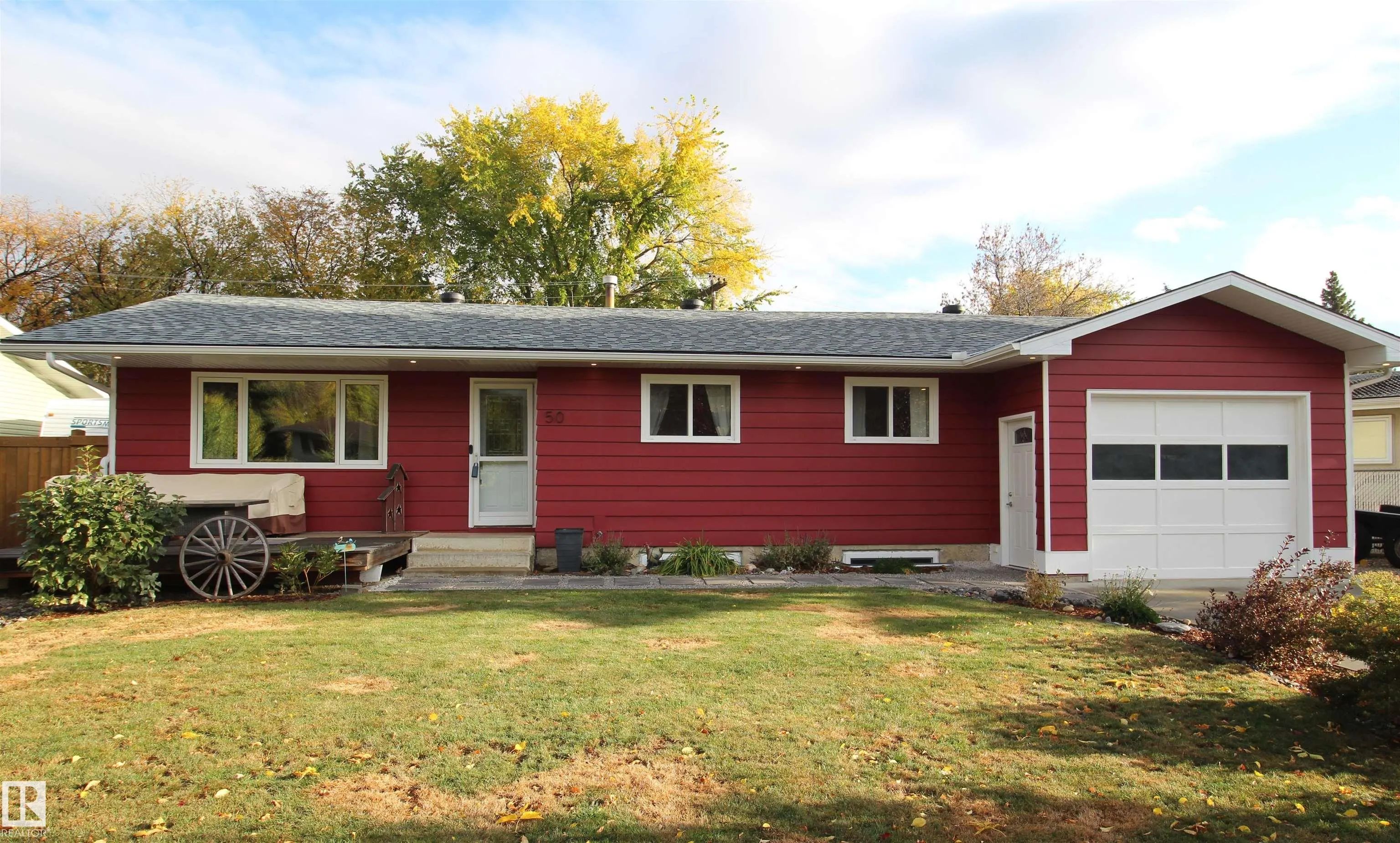50 SPRINGFIELD Crescent