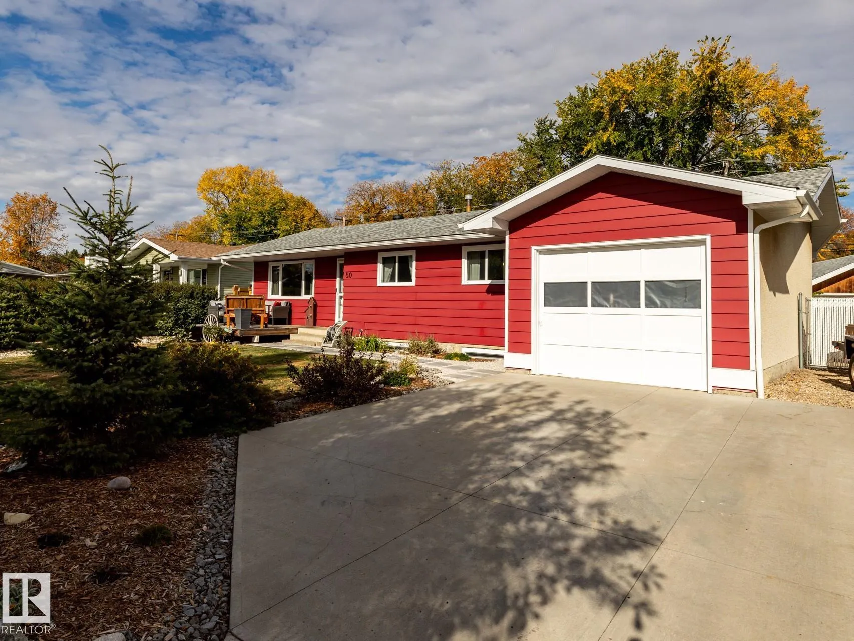 50 SPRINGFIELD Crescent