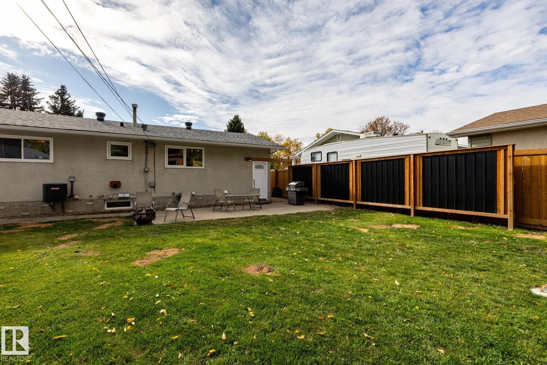 50 SPRINGFIELD Crescent